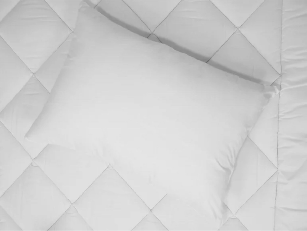 https://s3.amazonaws.com/lotting-images-prod/bidfta/BLU1567889_1694017595583.jpeg