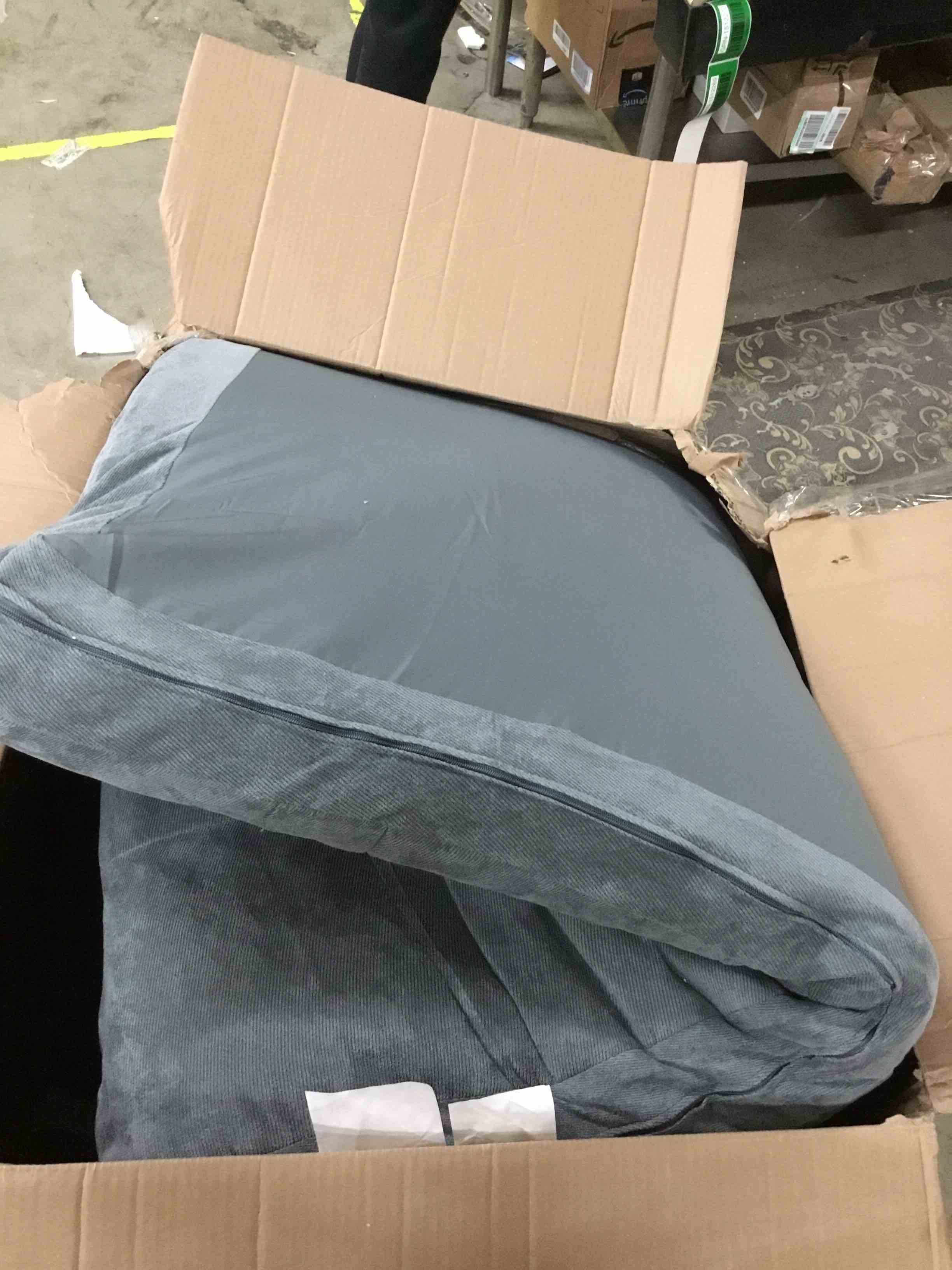 https://s3.amazonaws.com/lotting-images-prod/bidfta/BLU1575150_1641313875652.jpeg