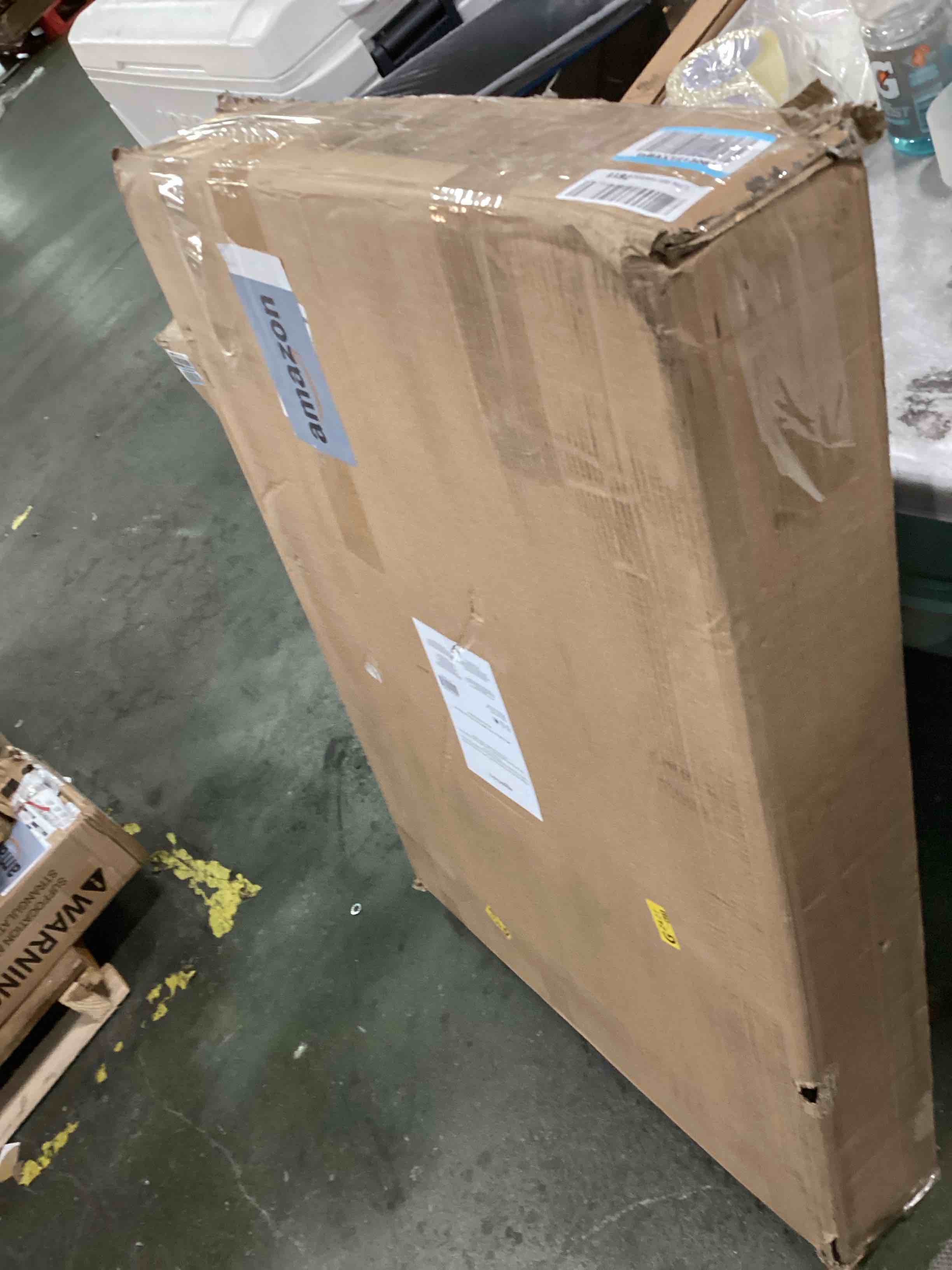 https://s3.amazonaws.com/lotting-images-prod/bidfta/BLU1597227_1720226667238.jpeg