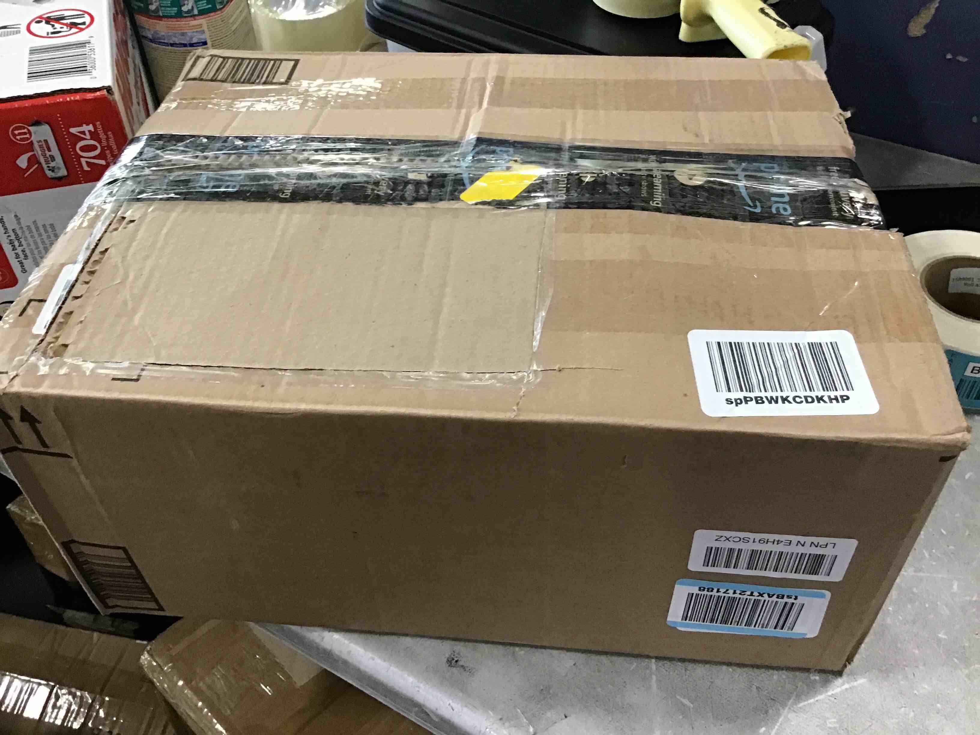 https://s3.amazonaws.com/lotting-images-prod/bidfta/BLU1597351_1720477524833.jpeg
