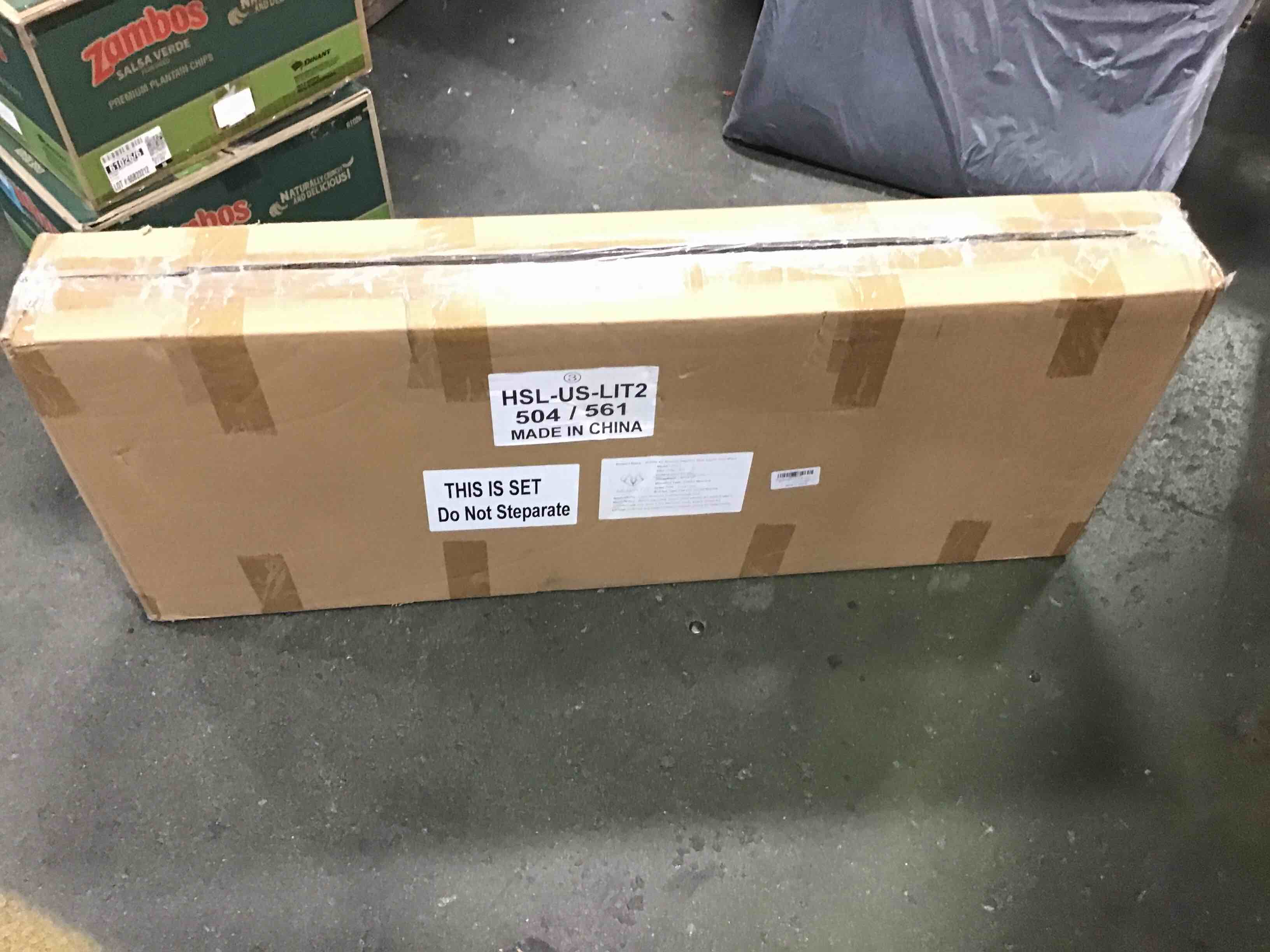 https://s3.amazonaws.com/lotting-images-prod/bidfta/BLU1597386_1720481817753.jpeg
