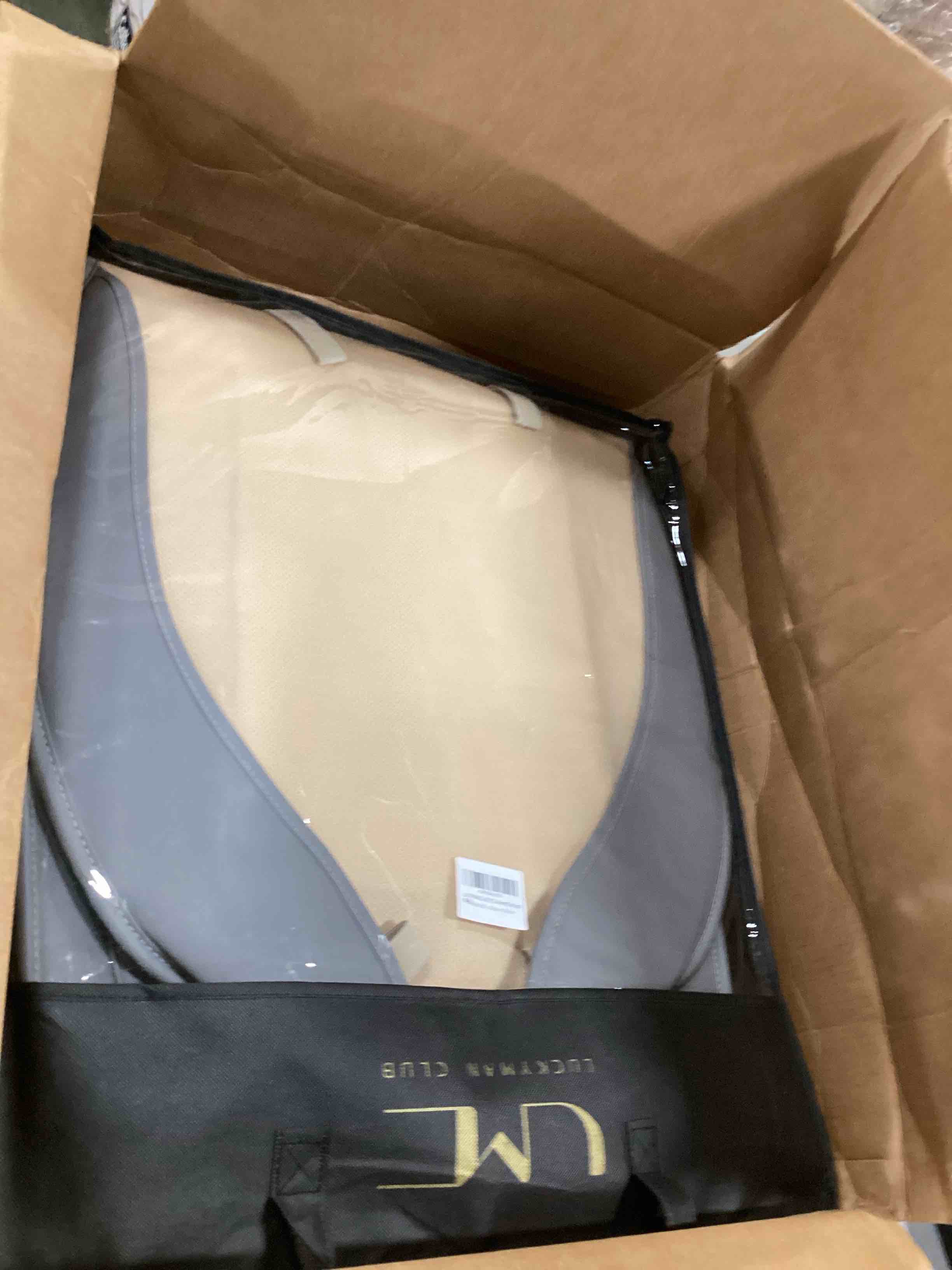 https://s3.amazonaws.com/lotting-images-prod/bidfta/BLU1597493_1720495506597.jpeg