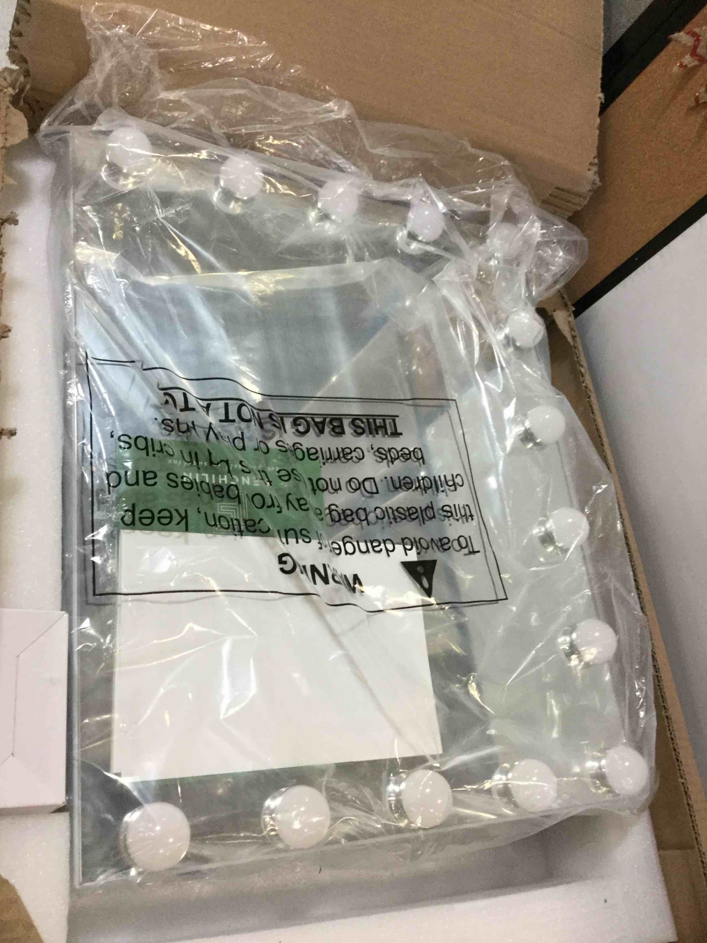 https://s3.amazonaws.com/lotting-images-prod/bidfta/BLU1637743_1639423244593.jpeg