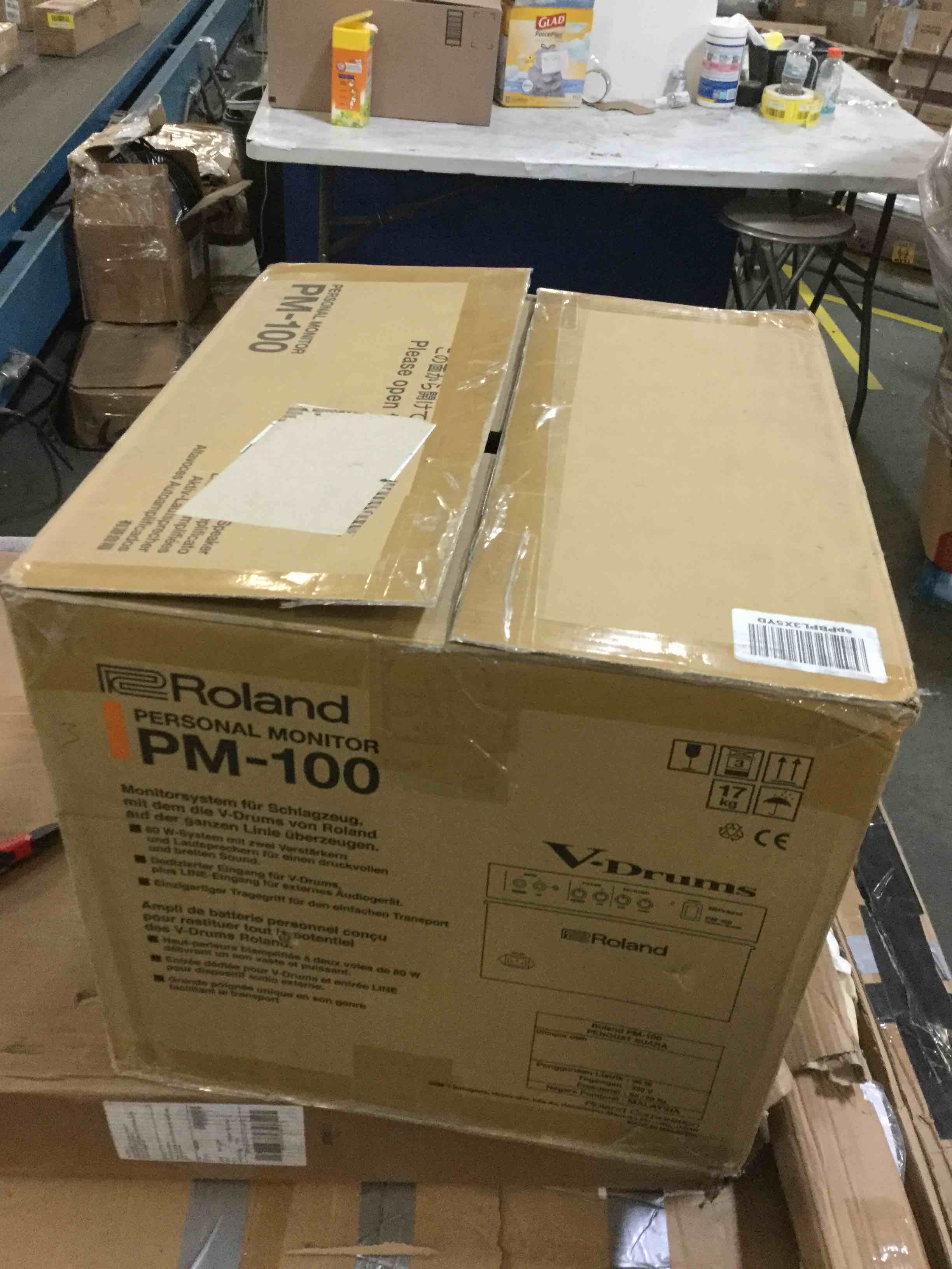 https://s3.amazonaws.com/lotting-images-prod/bidfta/BLU1637793_1639497510864.jpeg