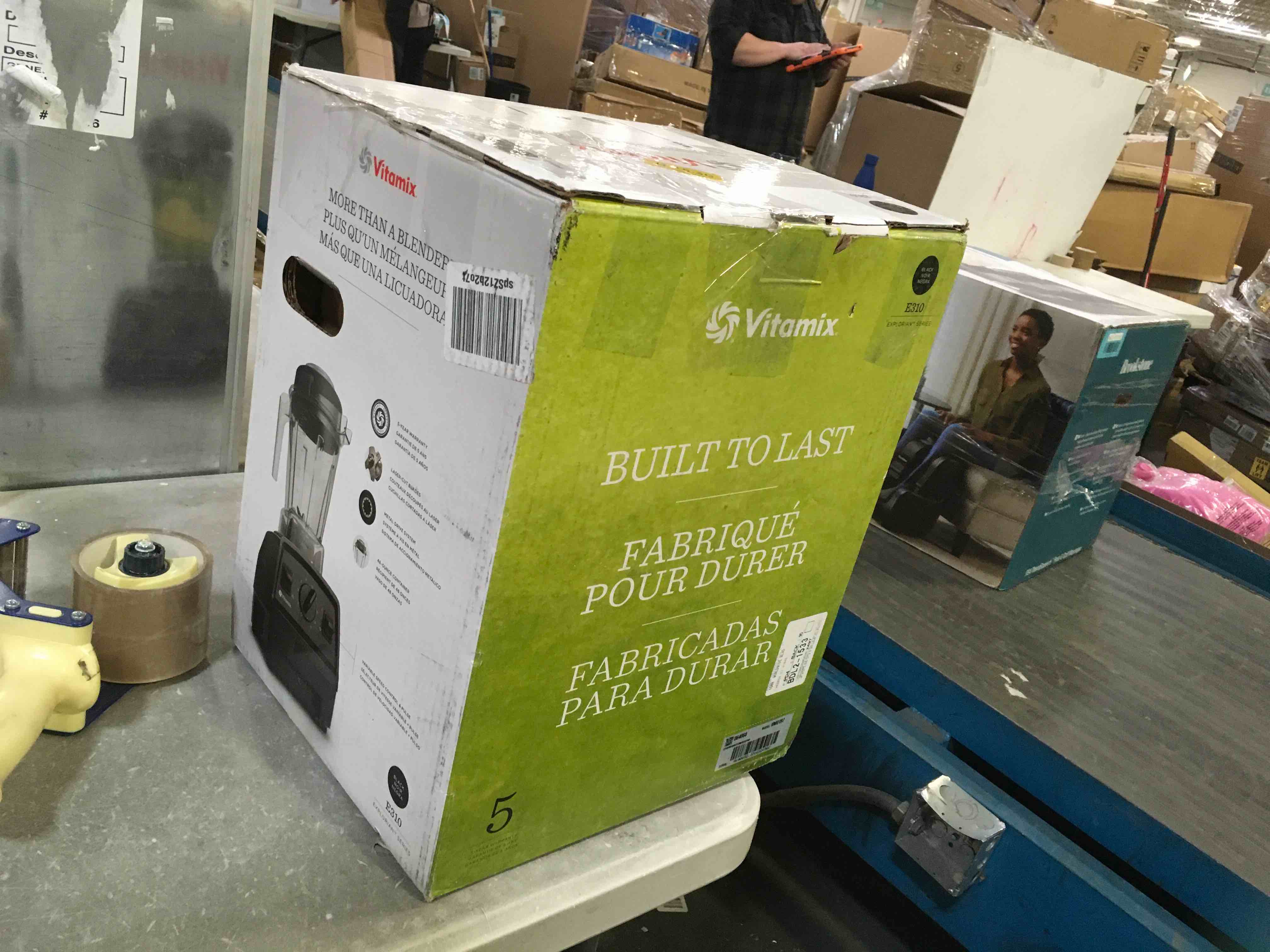 https://s3.amazonaws.com/lotting-images-prod/bidfta/BLU1815824_1645040189976.jpeg