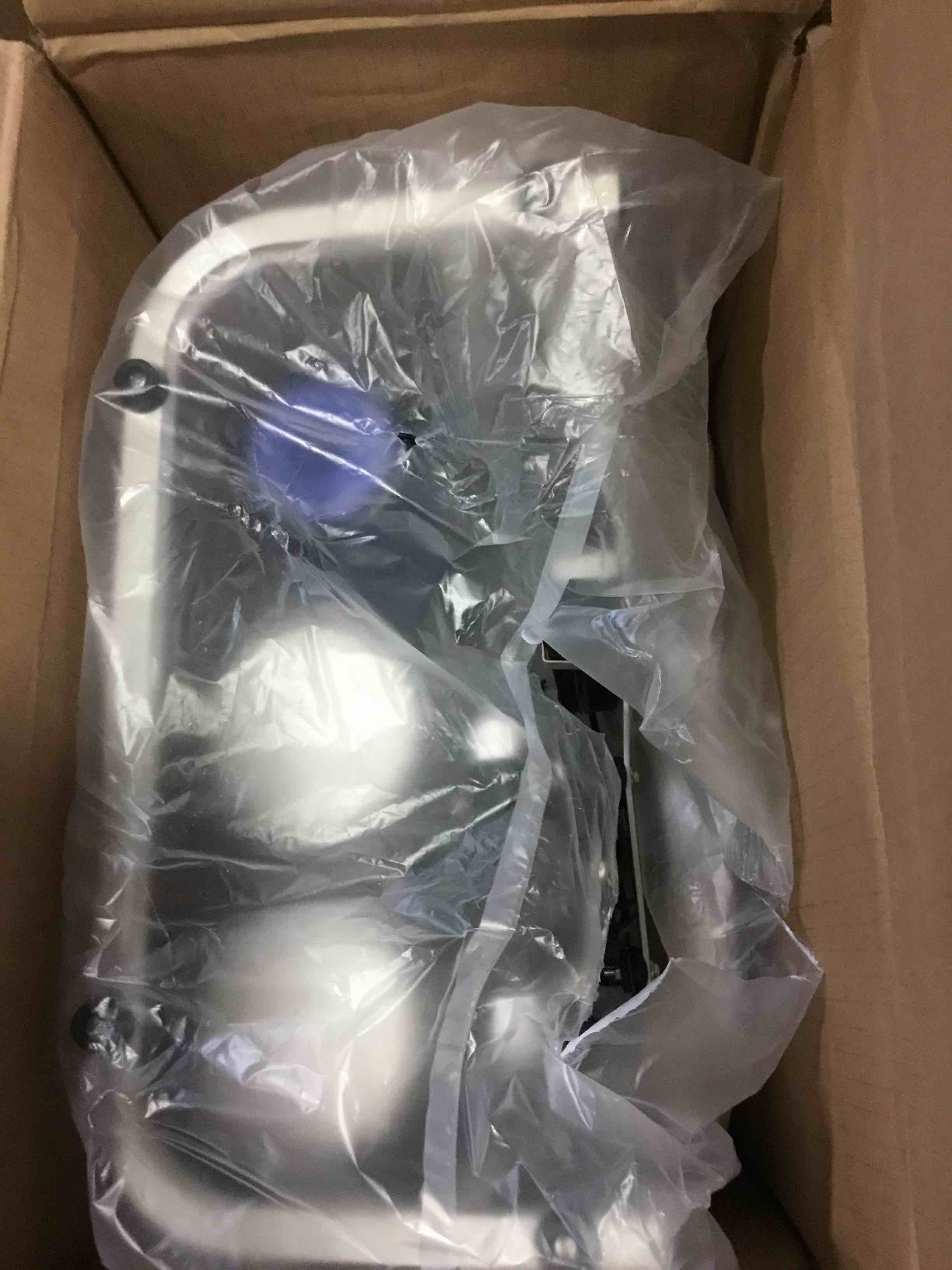 https://s3.amazonaws.com/lotting-images-prod/bidfta/BLU1816591_1645045478567.jpeg