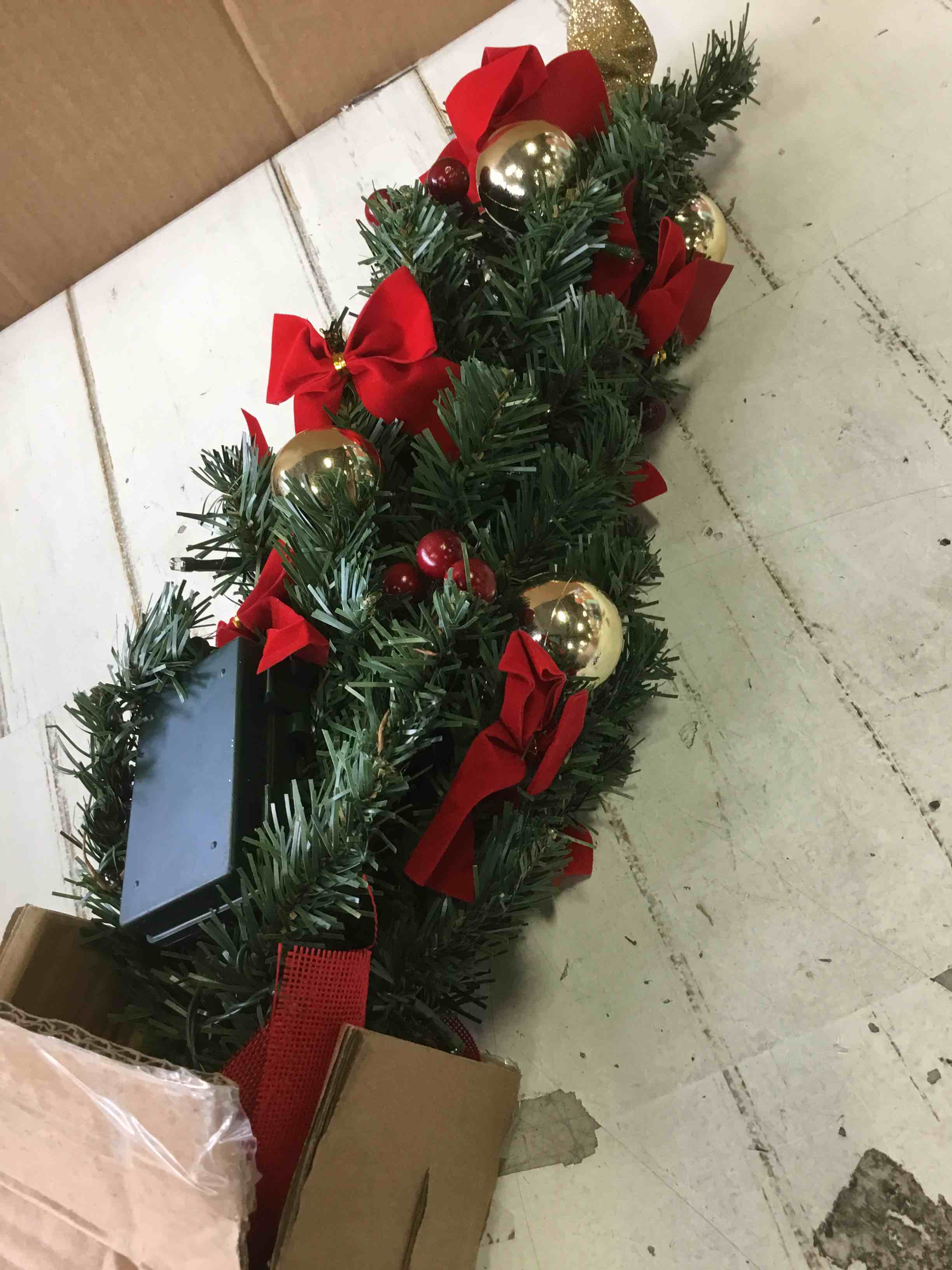 https://s3.amazonaws.com/lotting-images-prod/bidfta/BLU2073035_1646941112362.jpeg