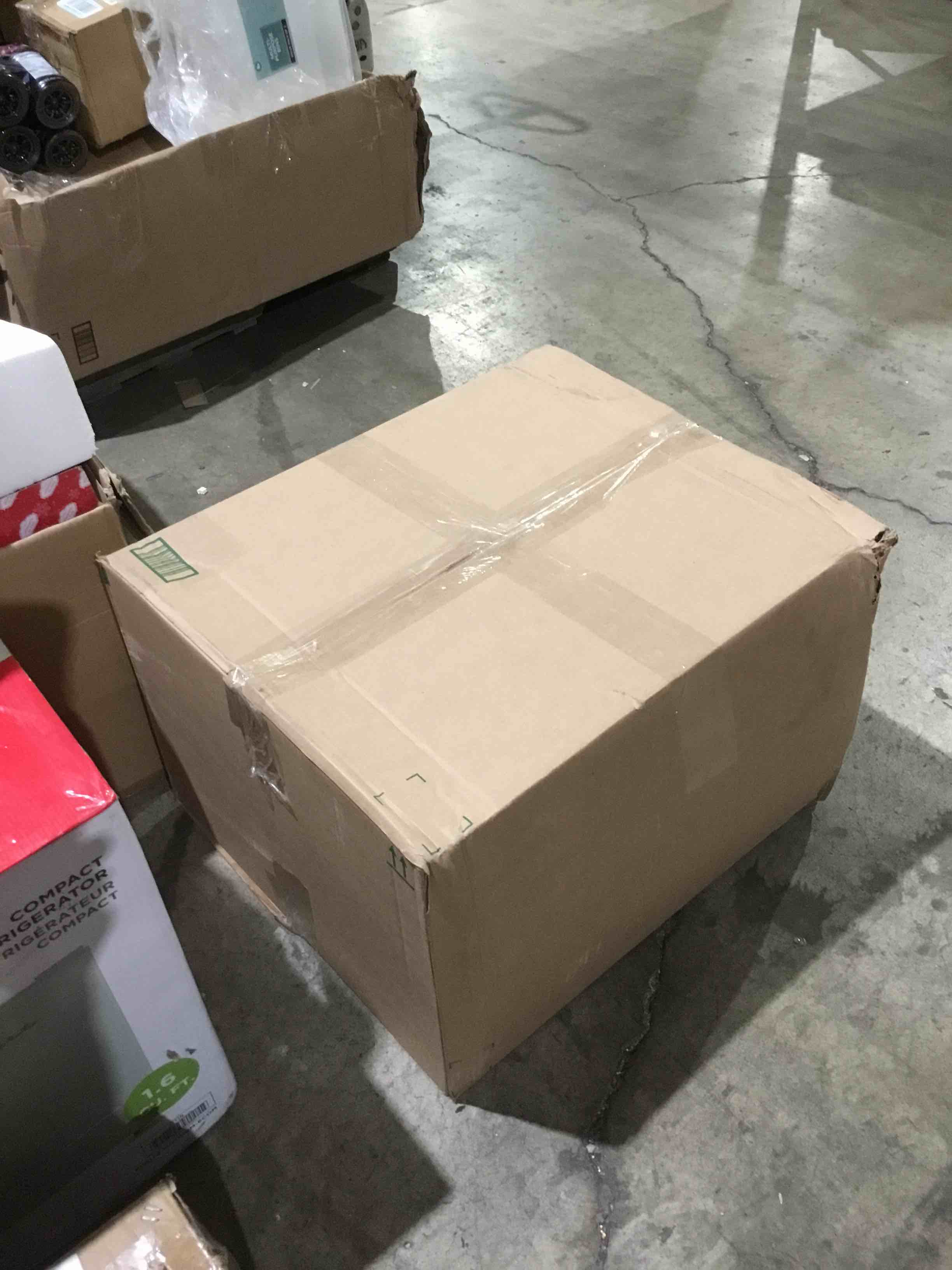 https://s3.amazonaws.com/lotting-images-prod/bidfta/BLU2257641_1754597622787.jpeg