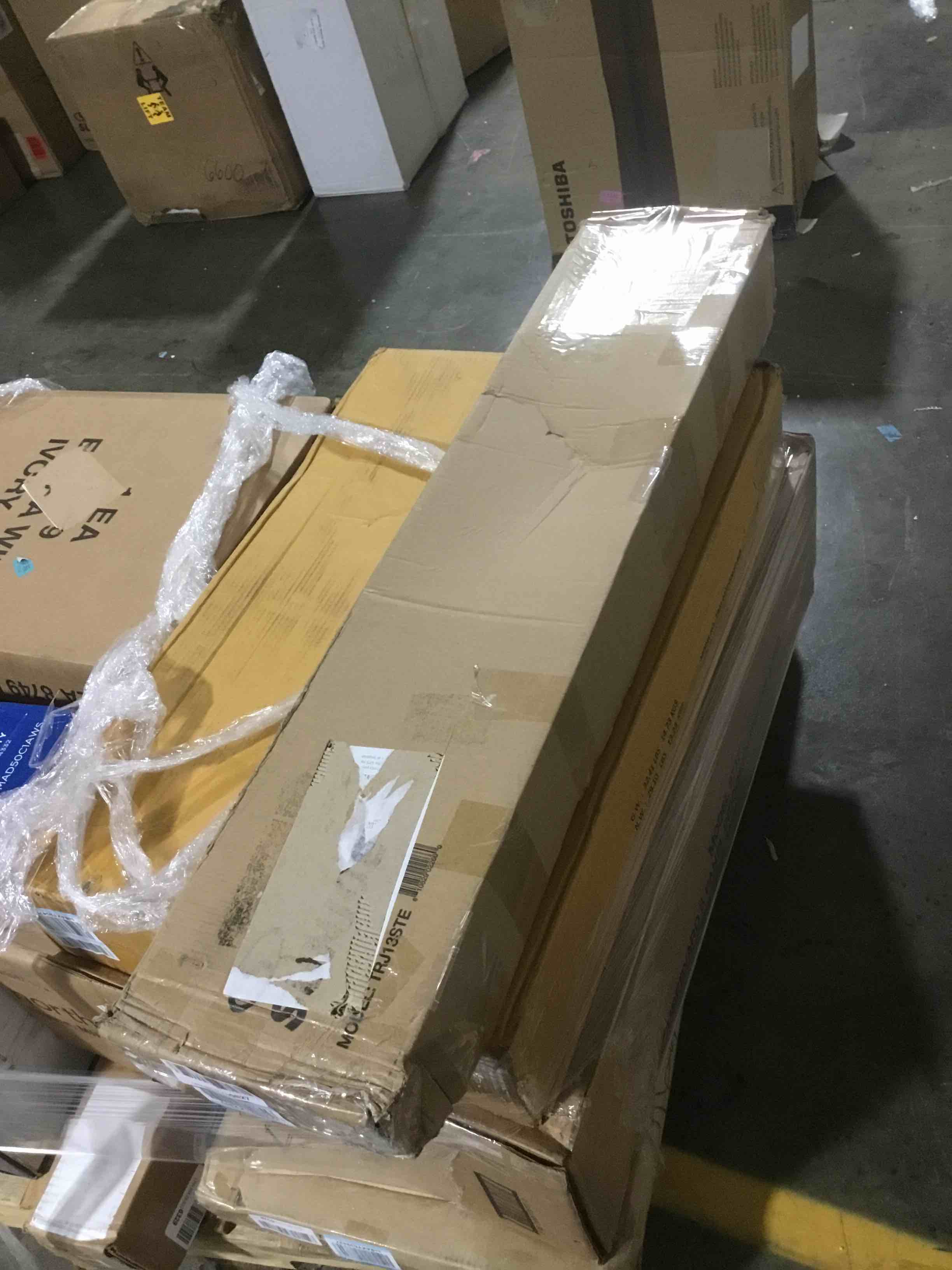 https://s3.amazonaws.com/lotting-images-prod/bidfta/BLU2347205_1660757087250.jpeg