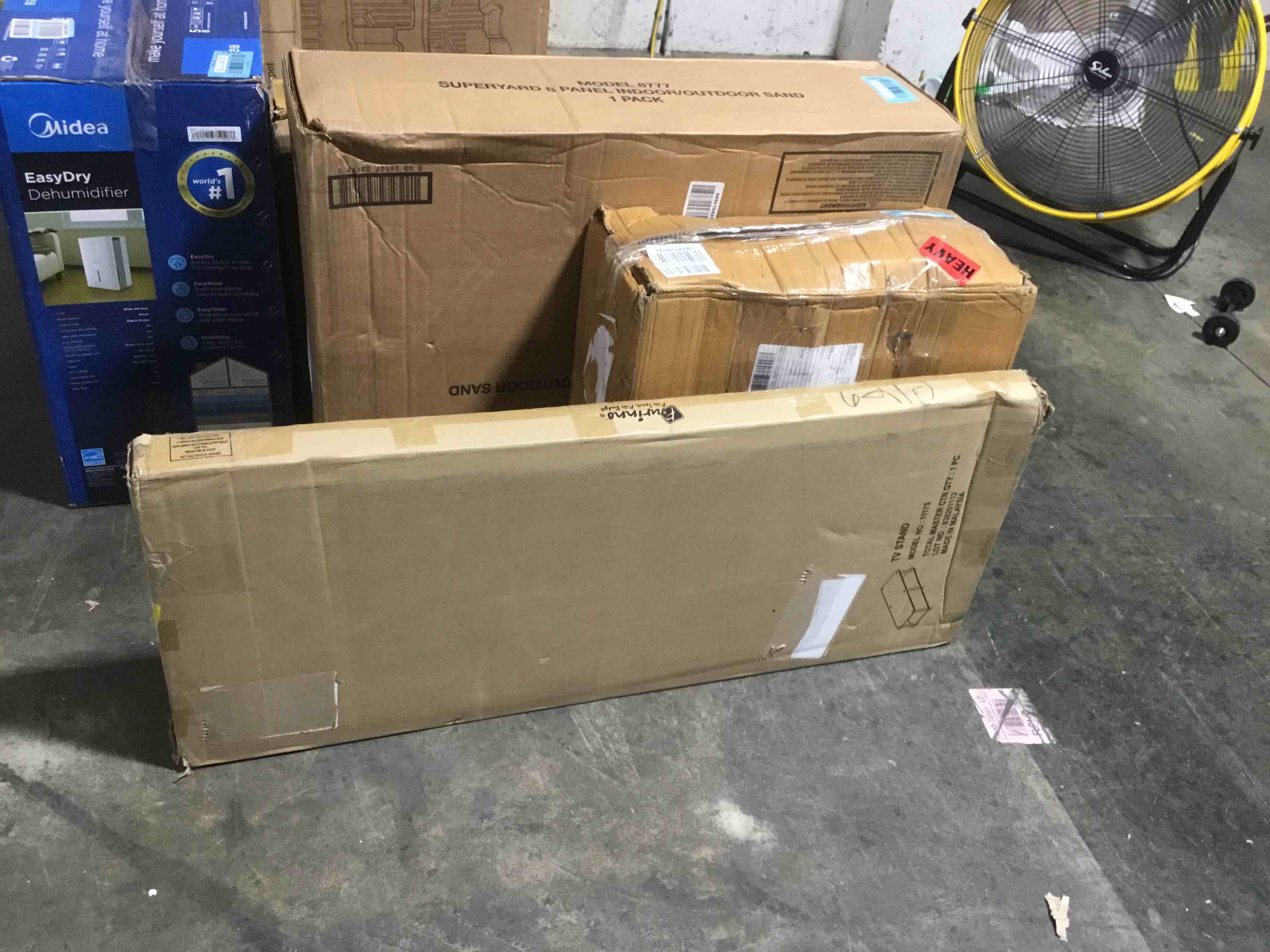 https://s3.amazonaws.com/lotting-images-prod/bidfta/BLU2347211_1660757406681.jpeg