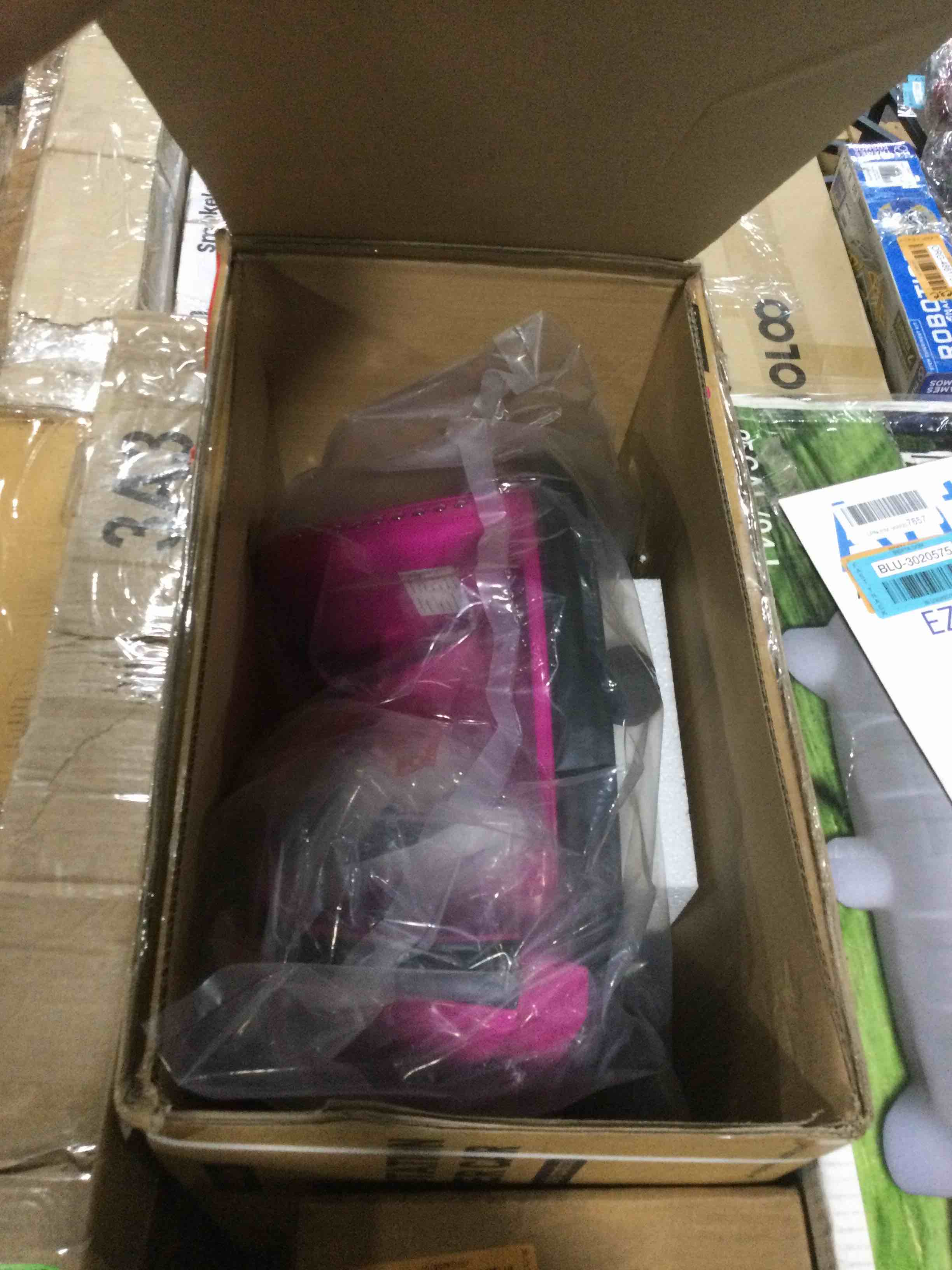 https://s3.amazonaws.com/lotting-images-prod/bidfta/BLU3020573_1688663478960.jpeg