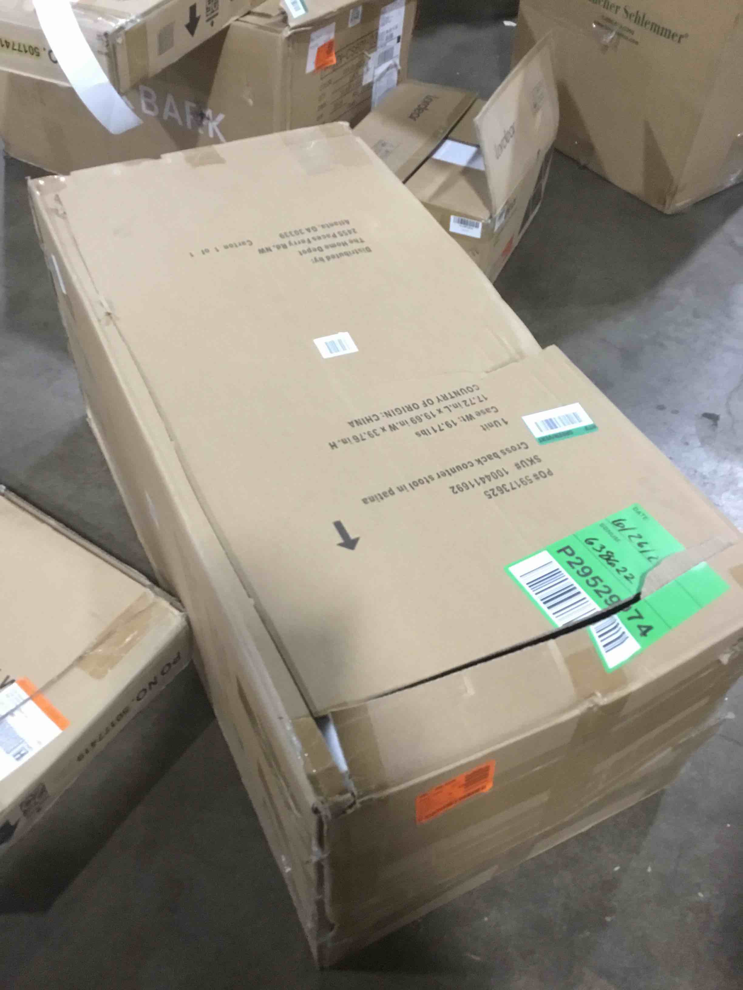 https://s3.amazonaws.com/lotting-images-prod/bidfta/BLU3021076_1689169954718.jpeg