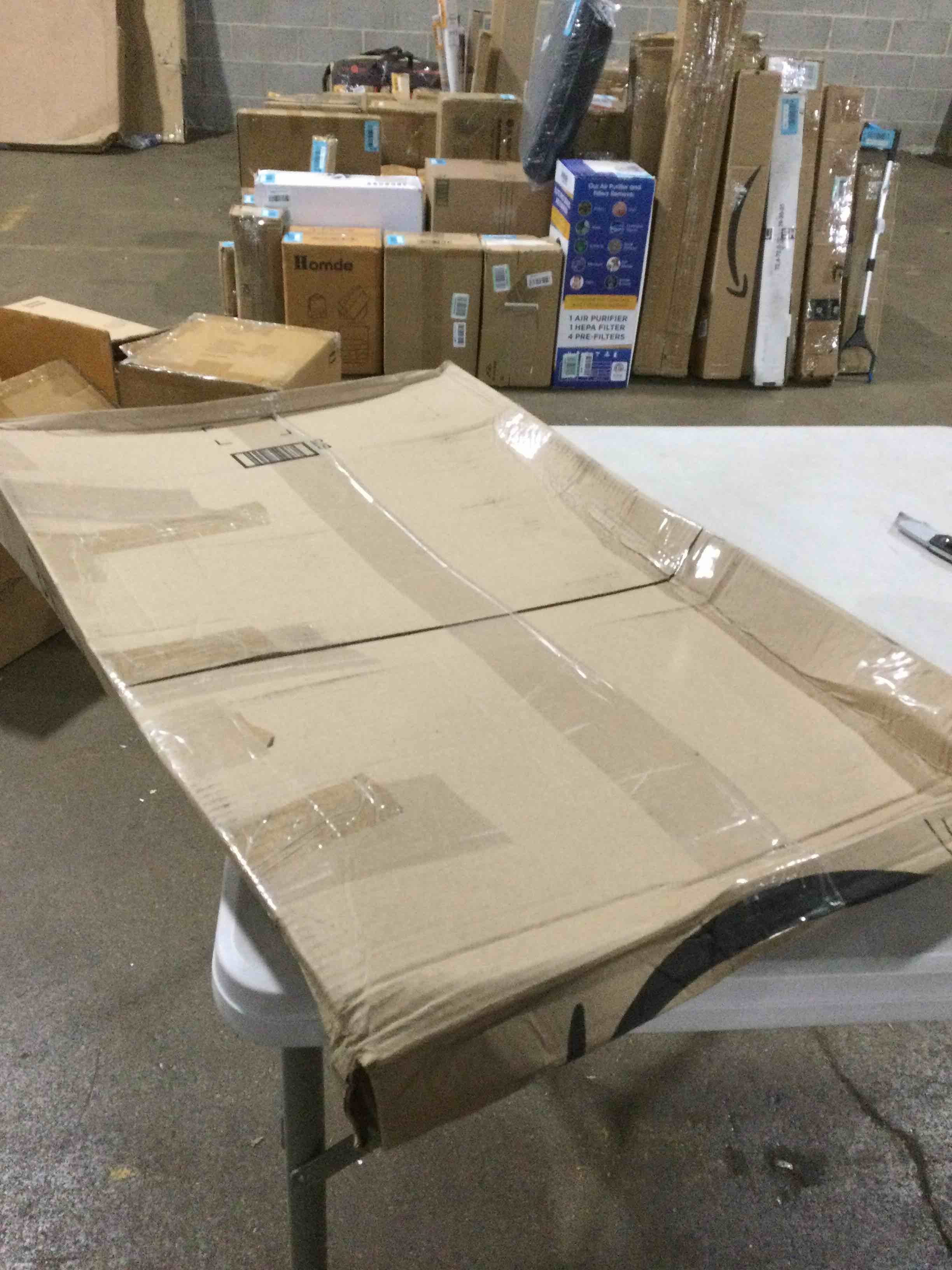 https://s3.amazonaws.com/lotting-images-prod/bidfta/BLU3021265_1698853040612.jpeg