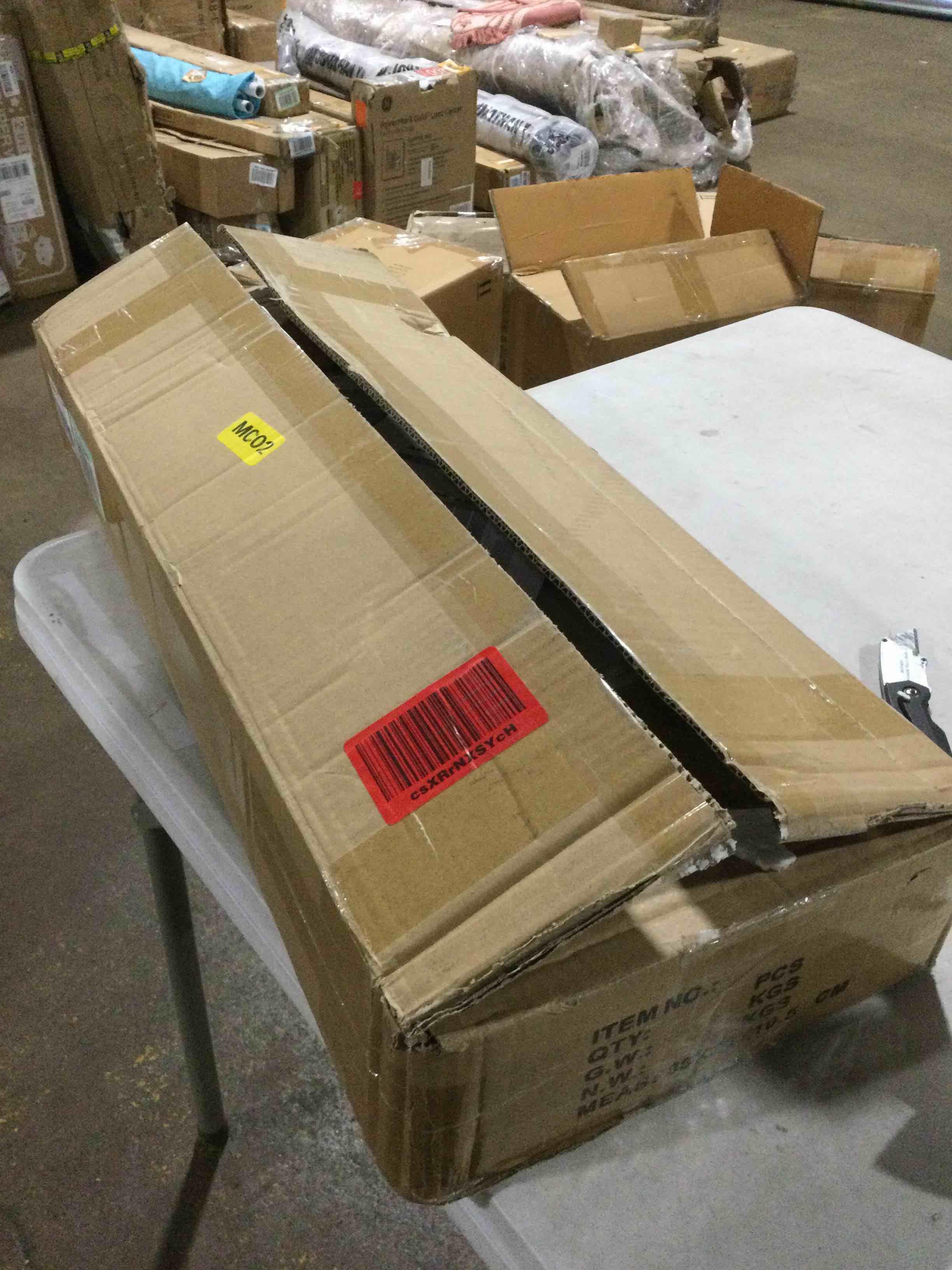 https://s3.amazonaws.com/lotting-images-prod/bidfta/BLU3021279_1698858157080.jpeg