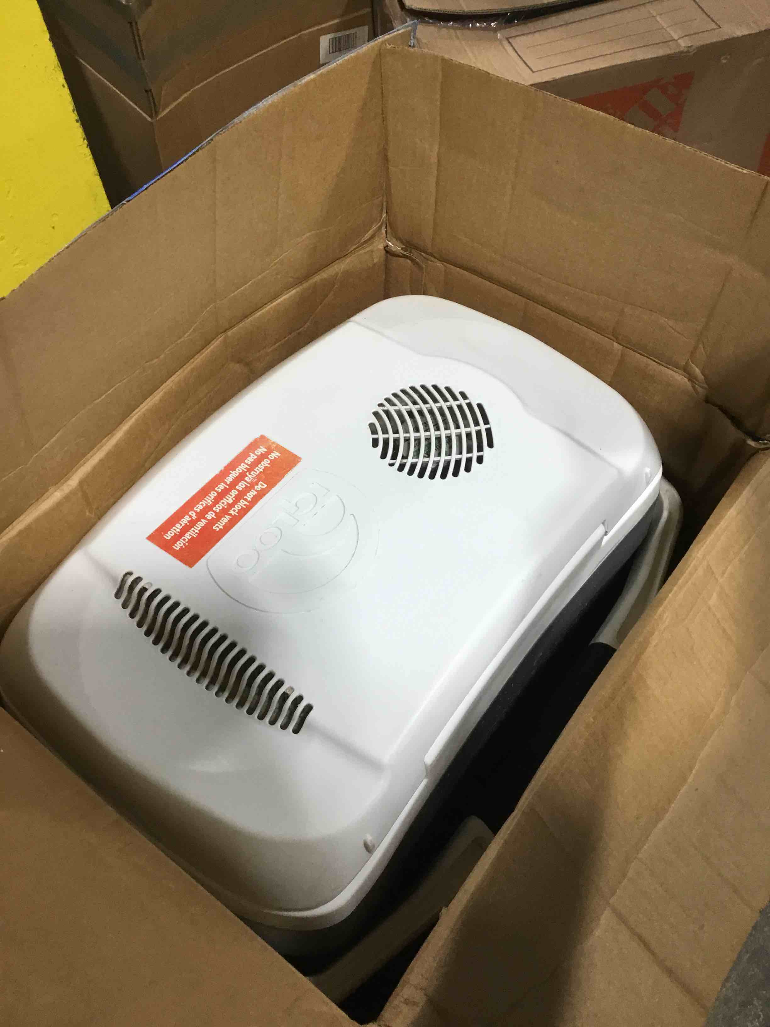 https://s3.amazonaws.com/lotting-images-prod/bidfta/BLU3031564_1688069838733.jpeg