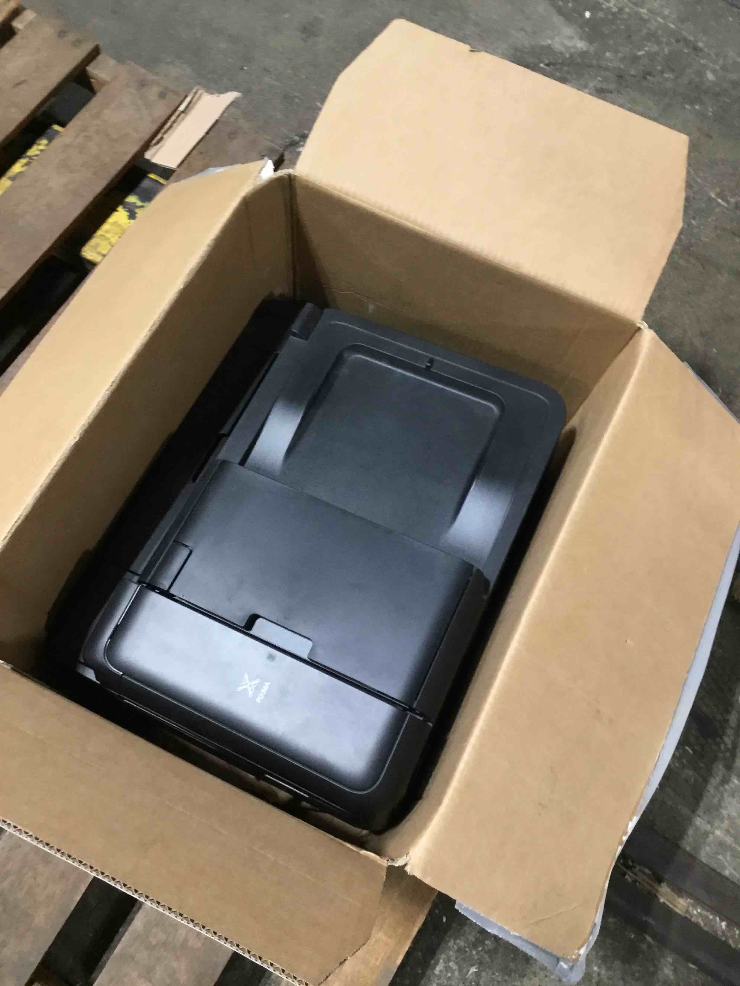 https://s3.amazonaws.com/lotting-images-prod/bidfta/BLU3031638_1688145419394.jpeg