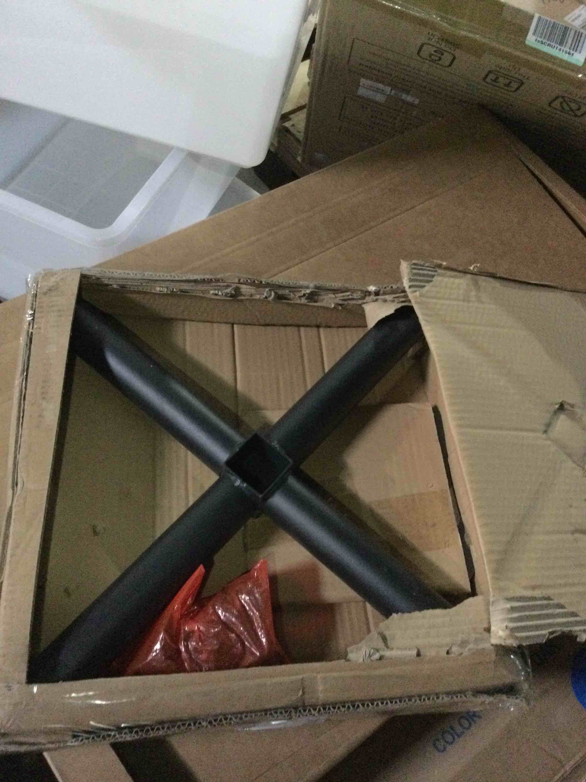 https://s3.amazonaws.com/lotting-images-prod/bidfta/BLU3249110_1663770976167.jpeg