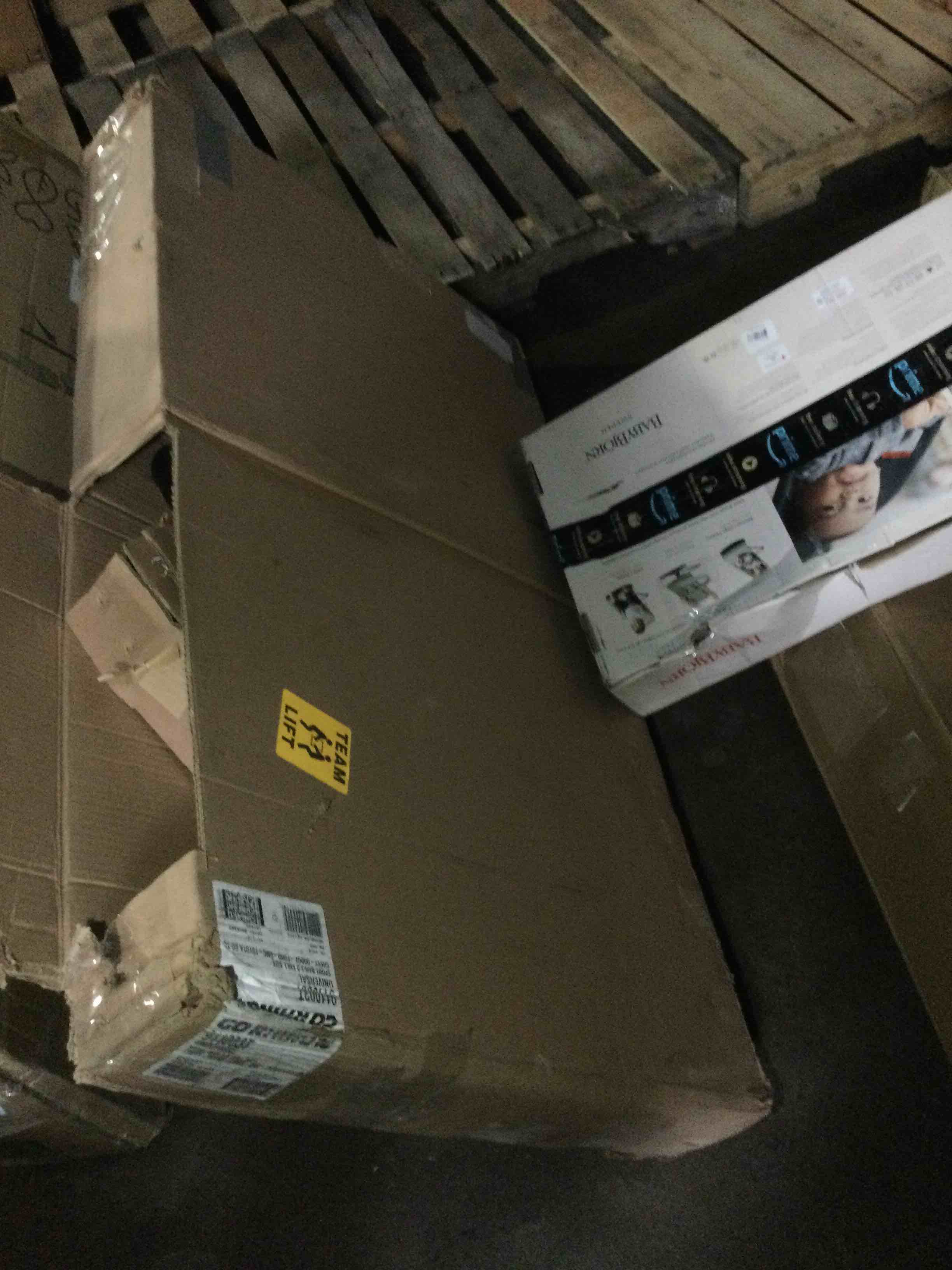 https://s3.amazonaws.com/lotting-images-prod/bidfta/BLU3249120_1663772748416.jpeg