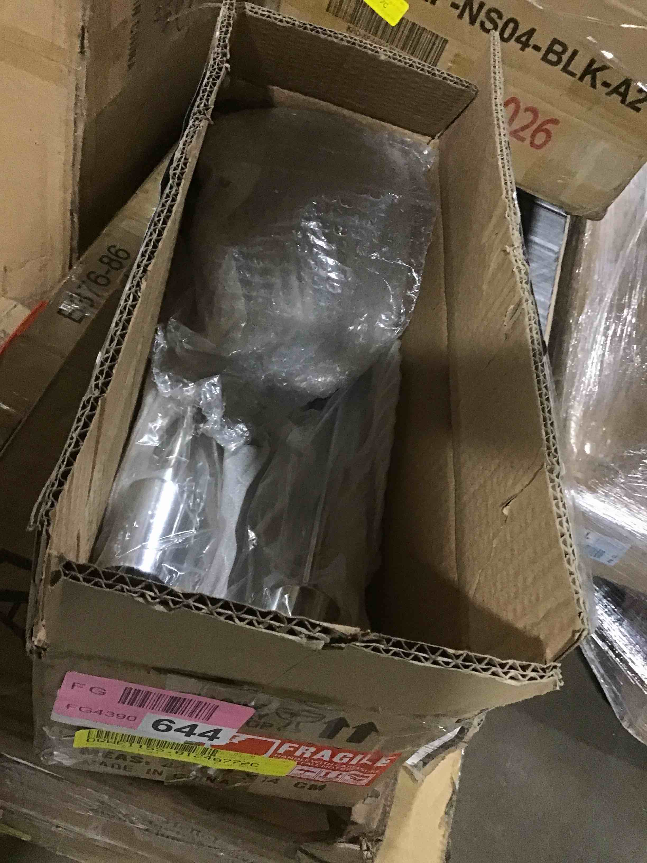 https://s3.amazonaws.com/lotting-images-prod/bidfta/BLU3514910_1665489522112.jpeg