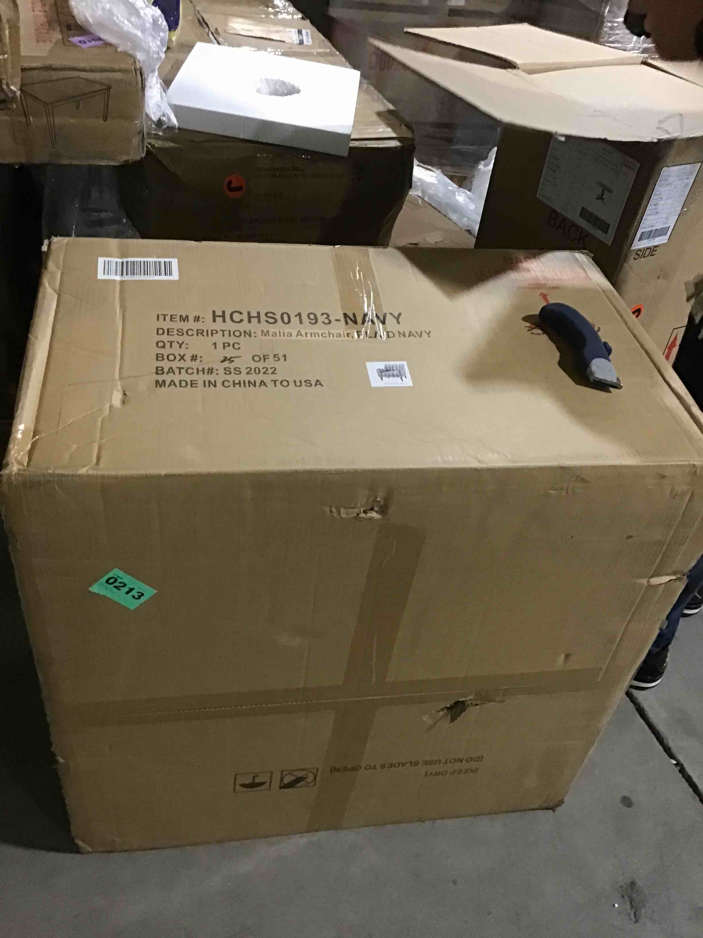 https://s3.amazonaws.com/lotting-images-prod/bidfta/BLU3516106_1665751507022.jpeg