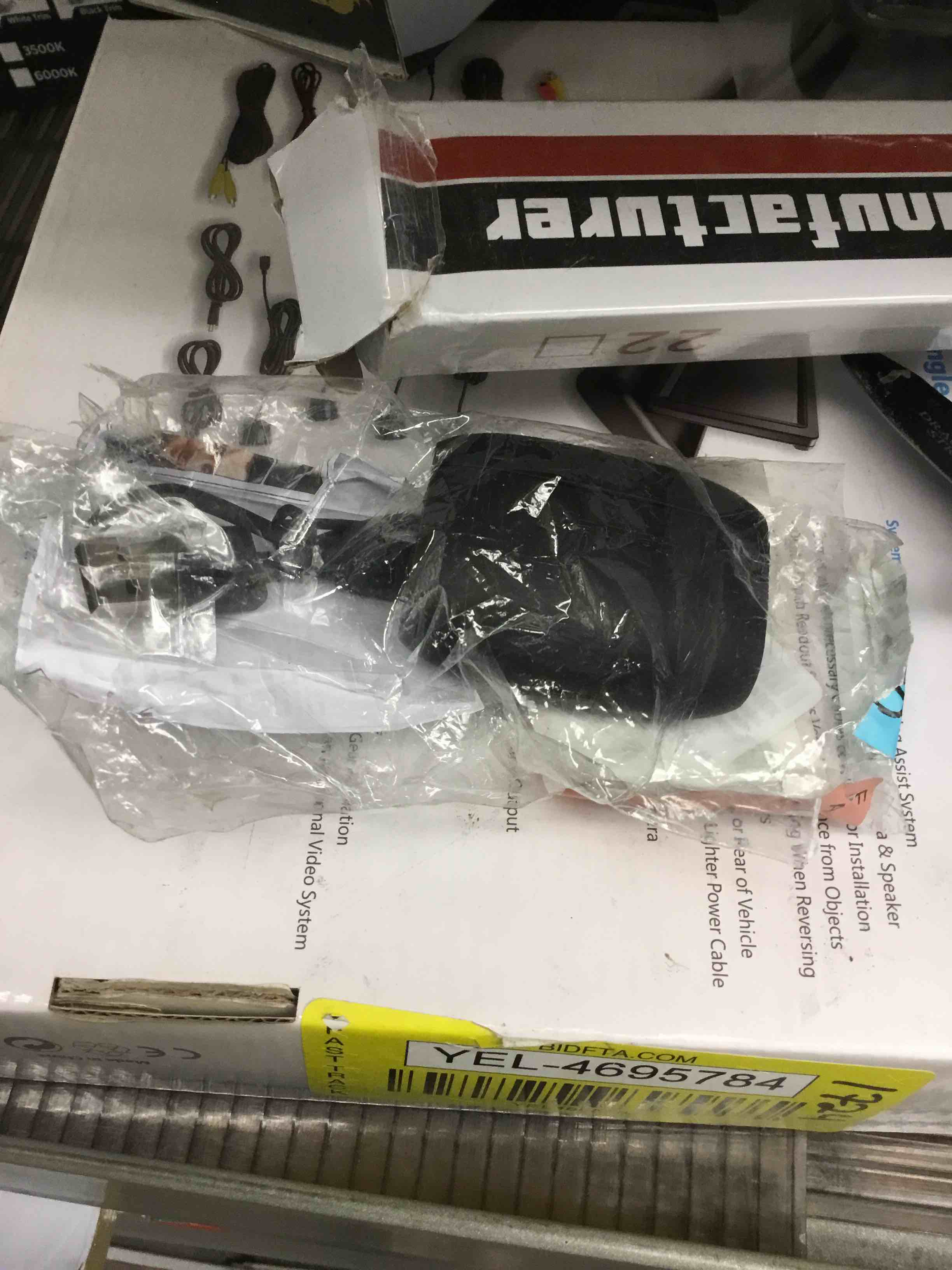 https://s3.amazonaws.com/lotting-images-prod/bidfta/BLU3681316_1715701840584.jpeg