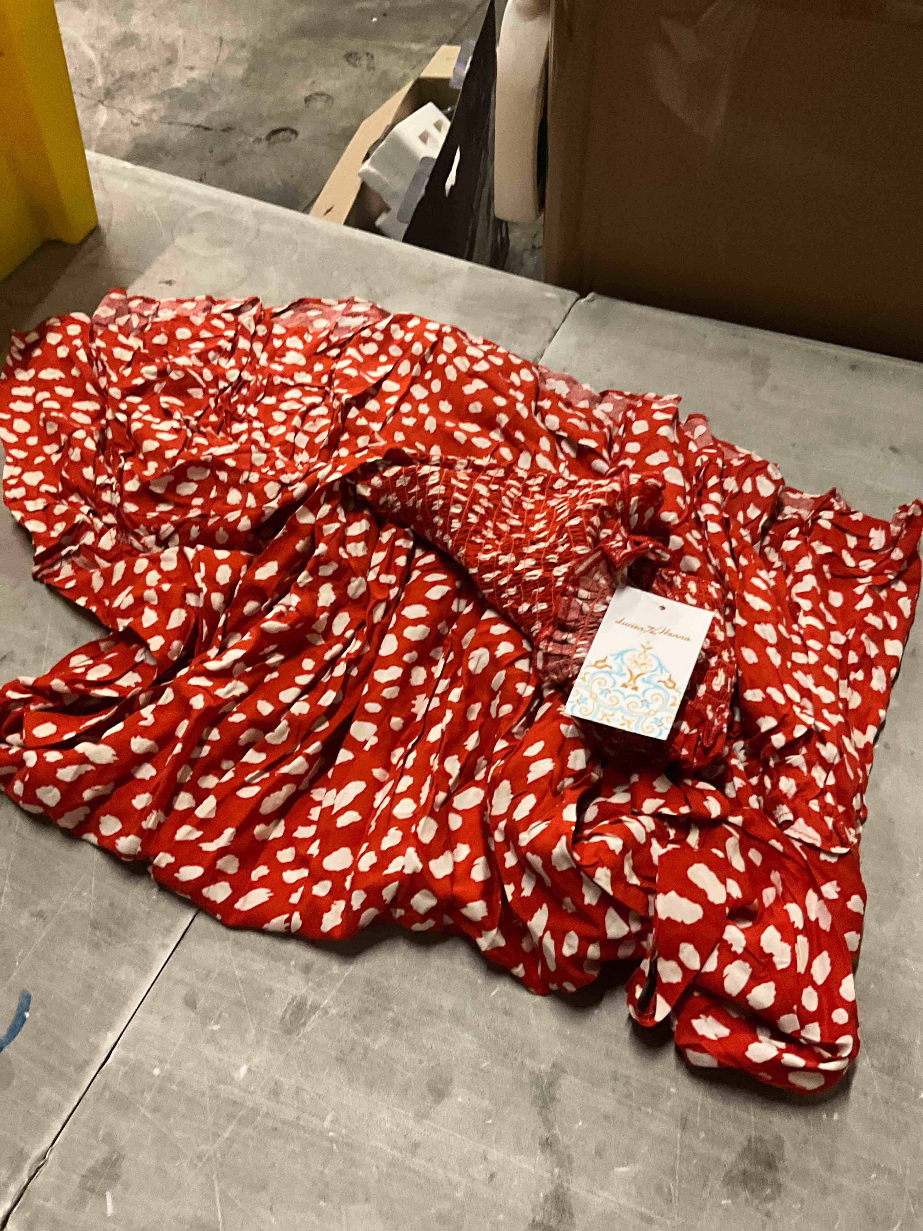 https://s3.amazonaws.com/lotting-images-prod/bidfta/BLU3730618_1688054975183.jpeg