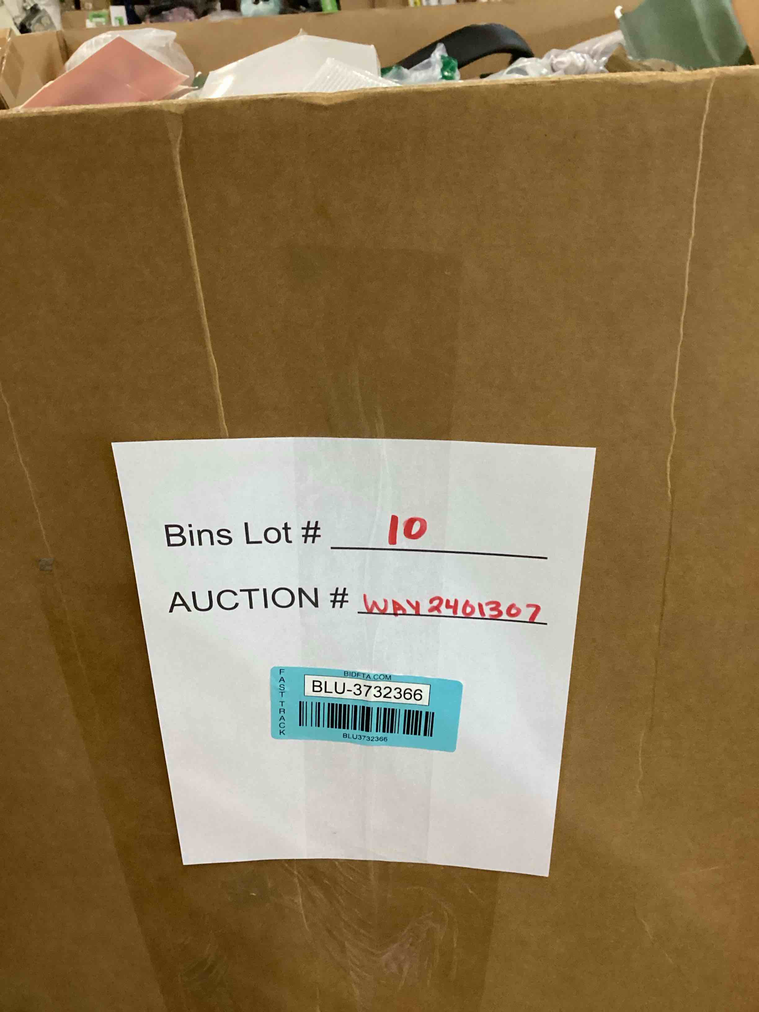 https://s3.amazonaws.com/lotting-images-prod/bidfta/BLU3732366_1720443896327.jpeg