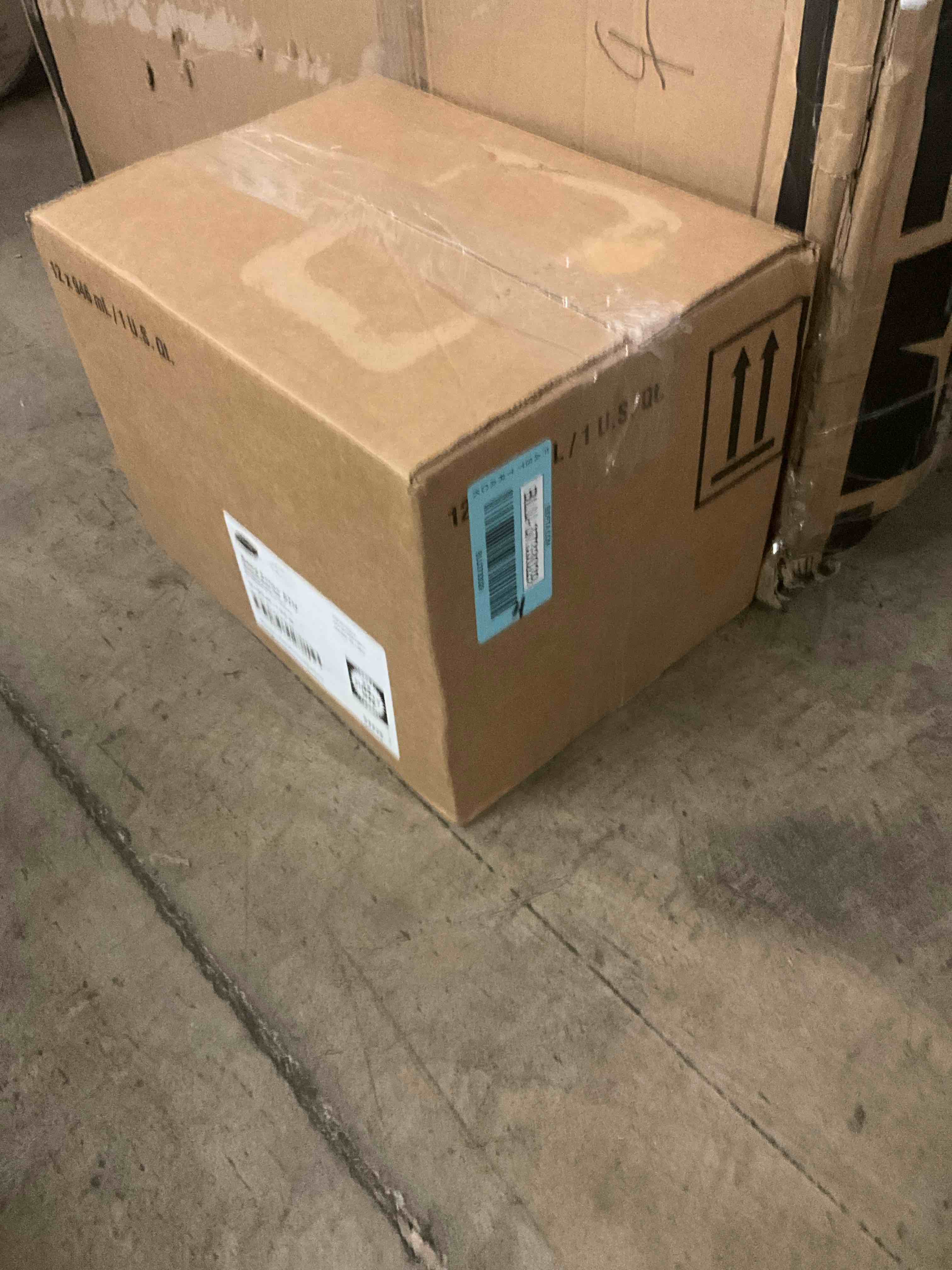 https://s3.amazonaws.com/lotting-images-prod/bidfta/BLU3733029_1704224815087.jpeg