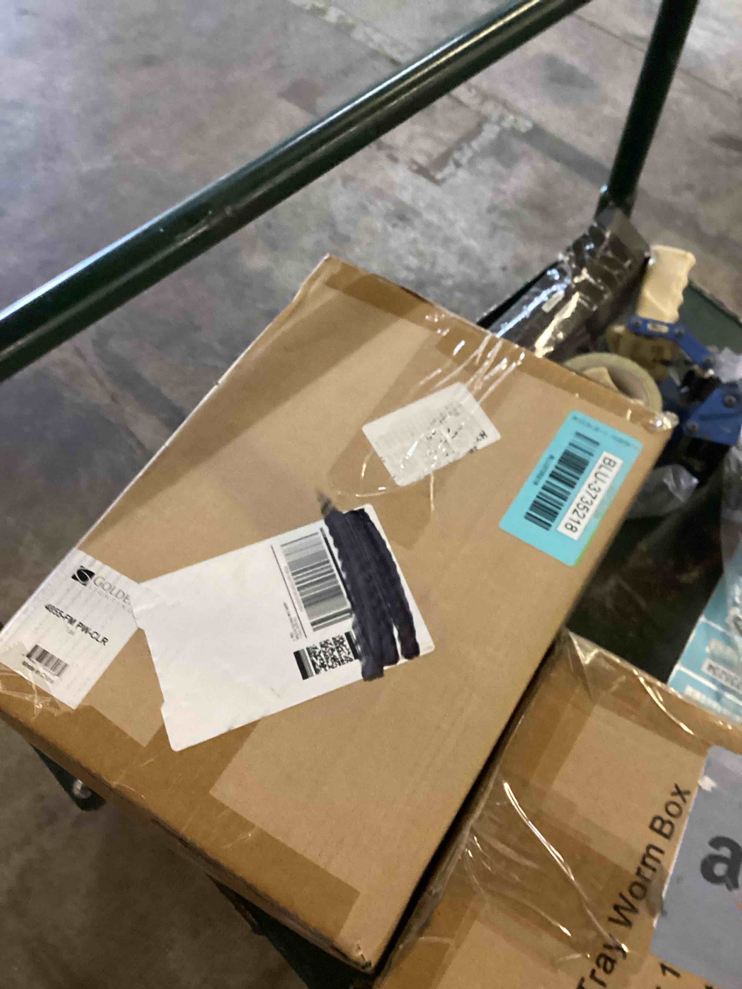 https://s3.amazonaws.com/lotting-images-prod/bidfta/BLU3735218_1720467655965.jpeg