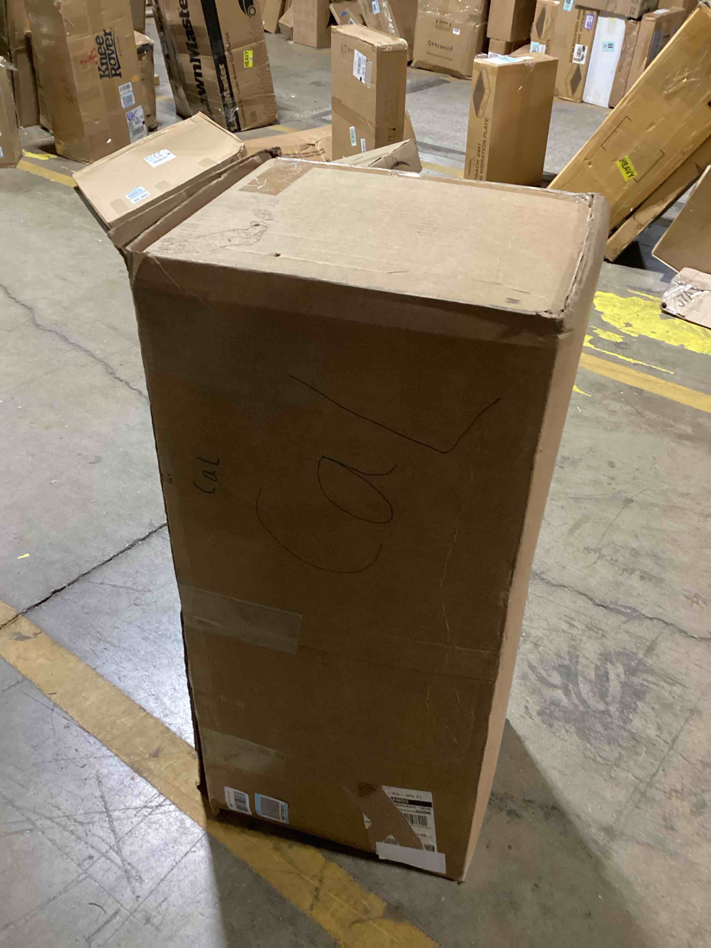 https://s3.amazonaws.com/lotting-images-prod/bidfta/BLU3737662_1751460900791.jpeg