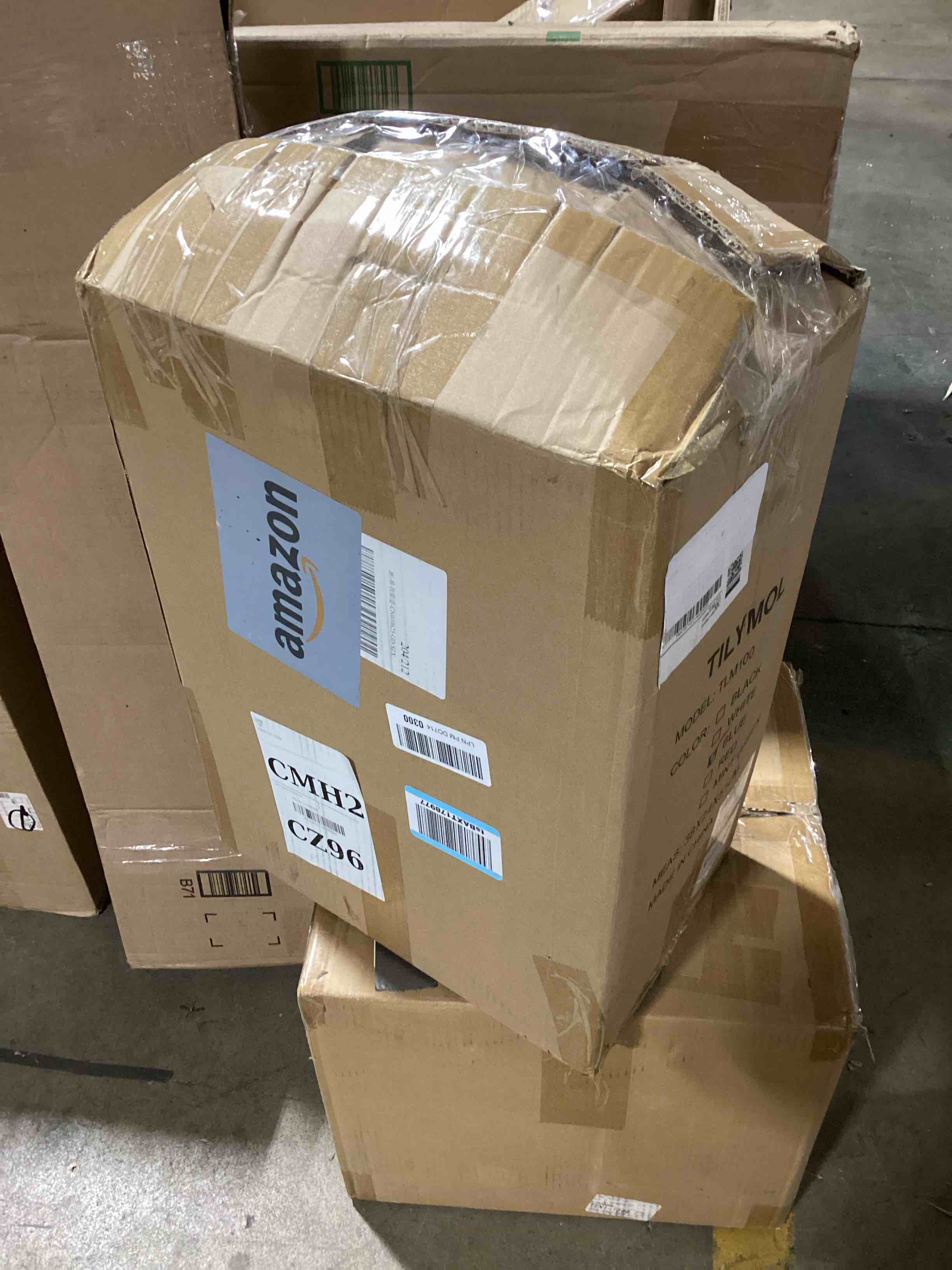 https://s3.amazonaws.com/lotting-images-prod/bidfta/BLU3737673_1752236483659.jpeg