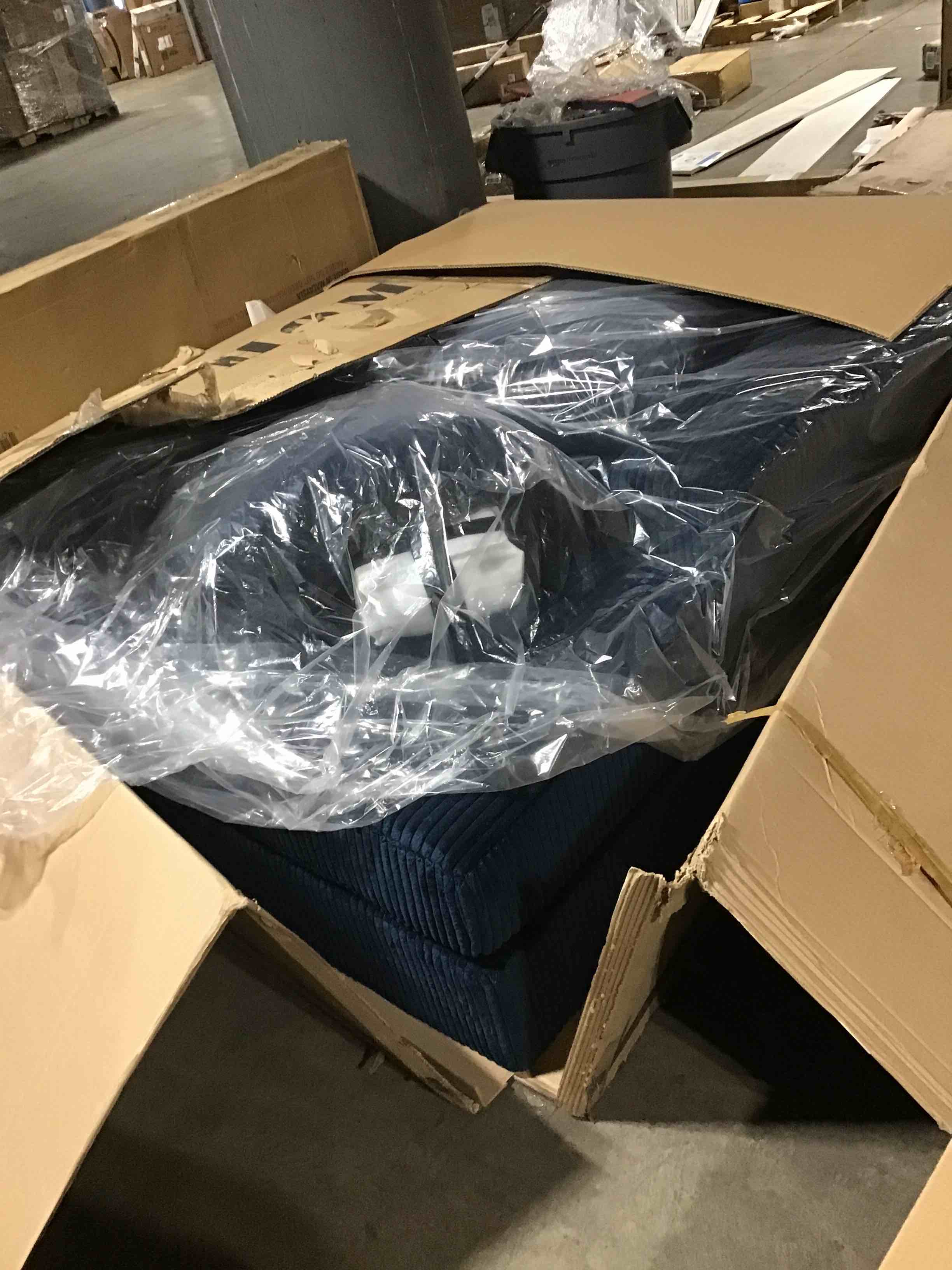 https://s3.amazonaws.com/lotting-images-prod/bidfta/BLU3737747_1757508355608.jpeg