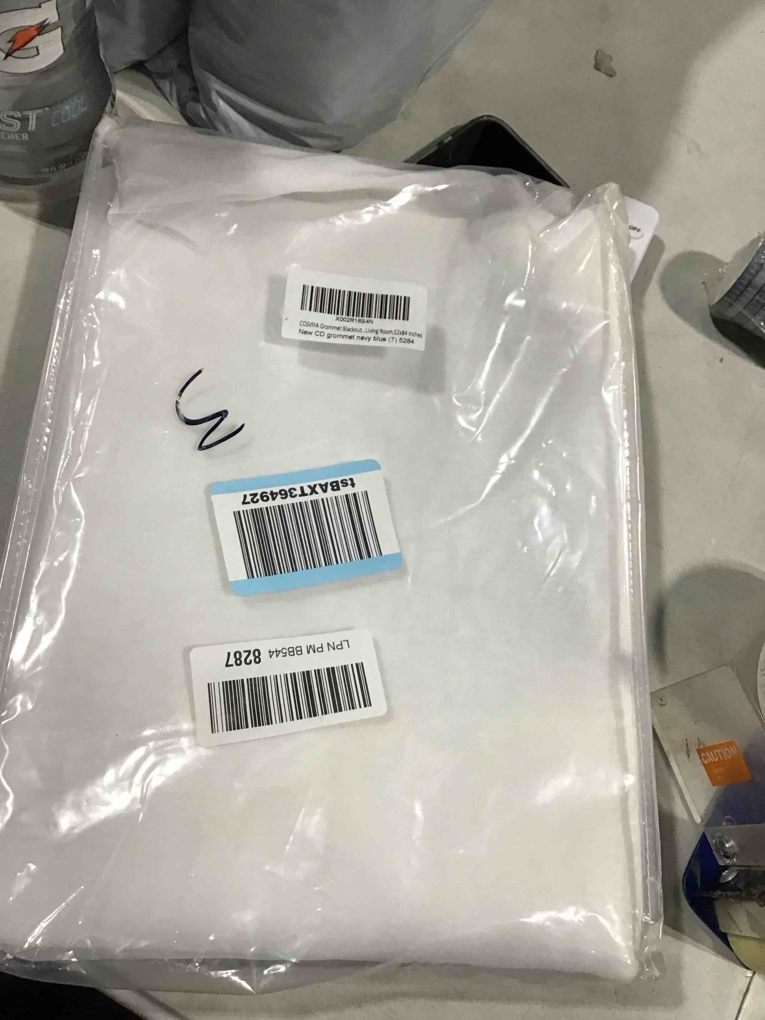 https://s3.amazonaws.com/lotting-images-prod/bidfta/BLU3738627_1732889334628.jpeg