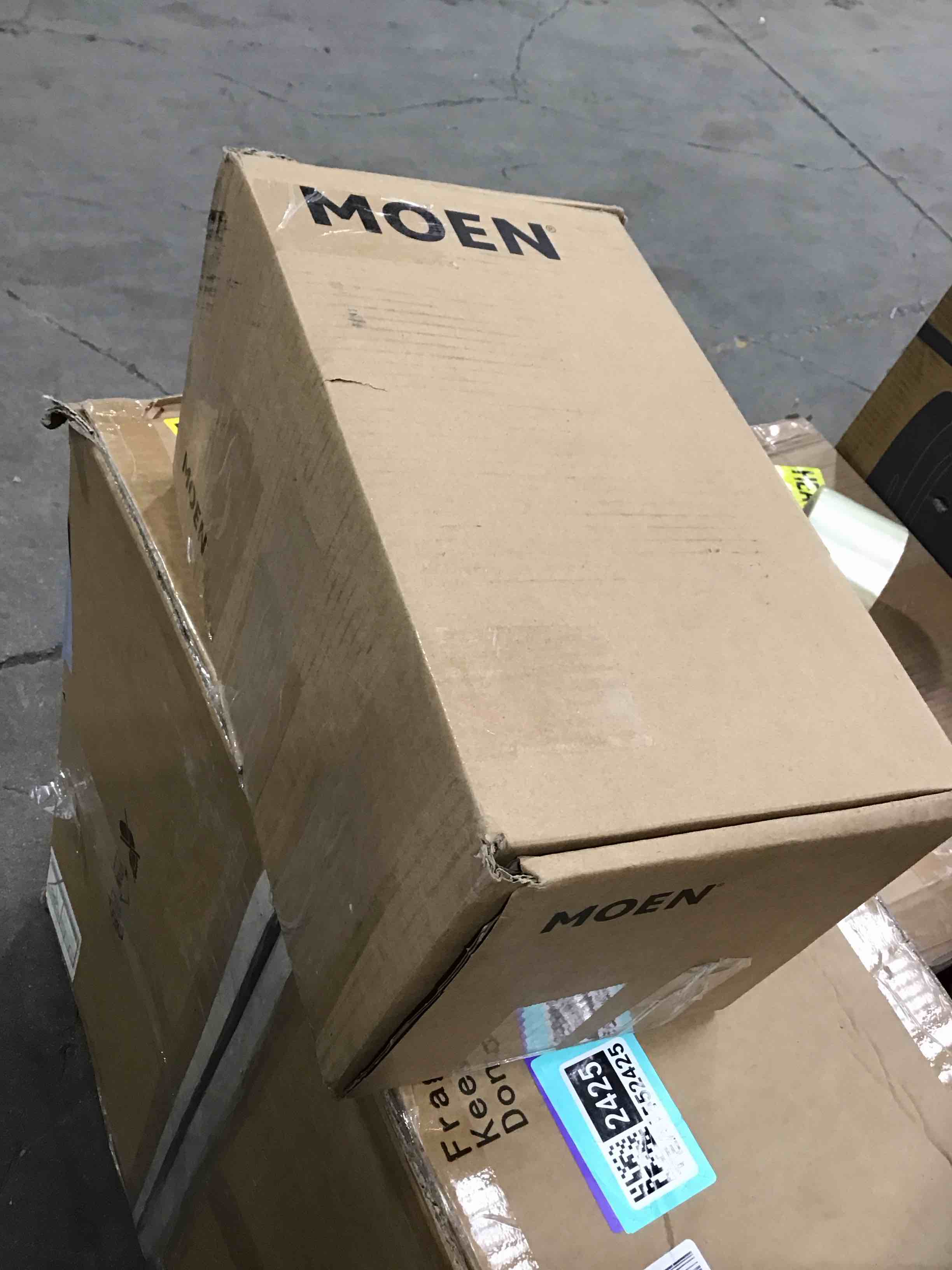 https://s3.amazonaws.com/lotting-images-prod/bidfta/BLU3739322_1746465412941.jpeg