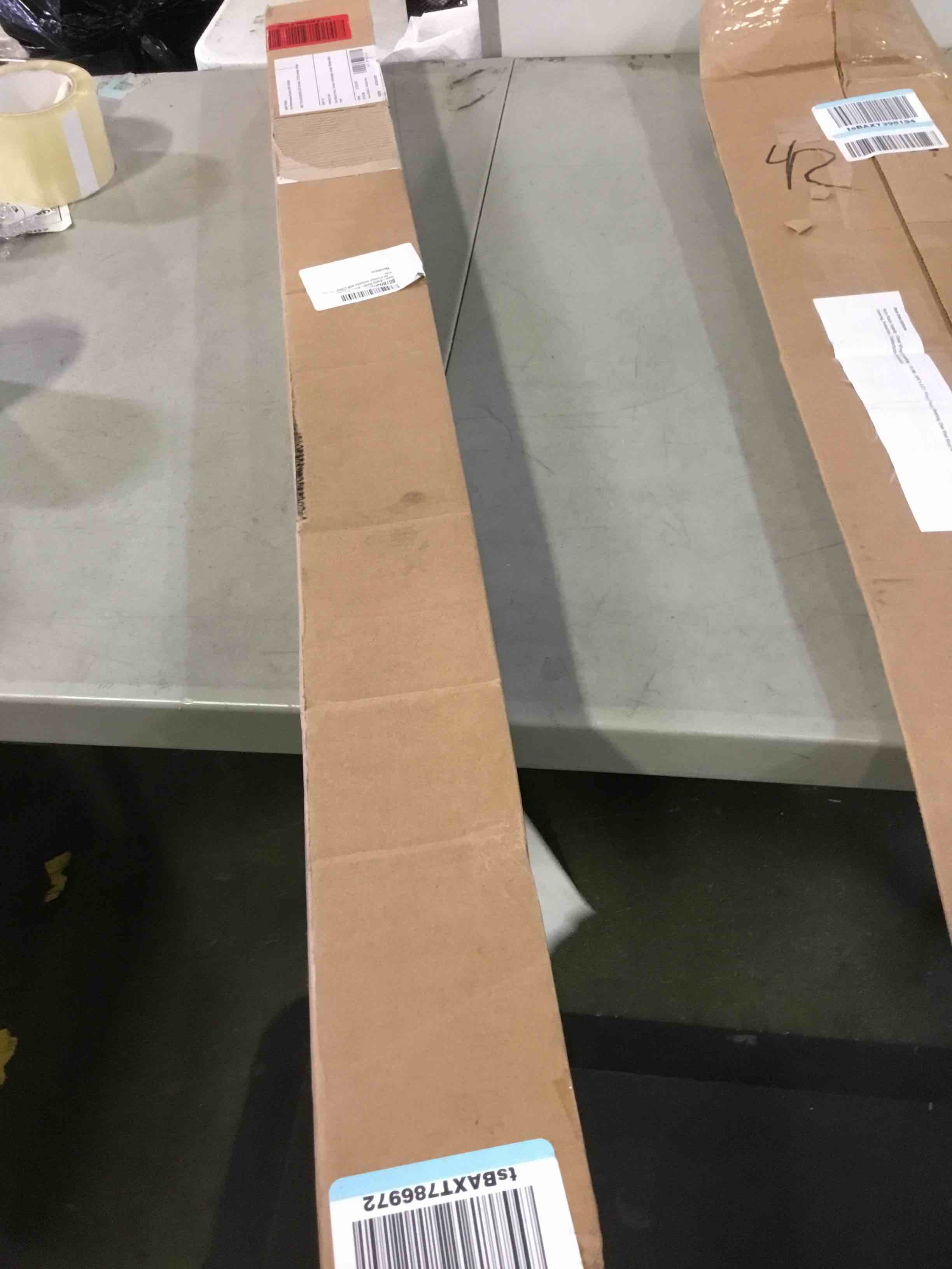 https://s3.amazonaws.com/lotting-images-prod/bidfta/BLU3778546_1689352619701.jpeg