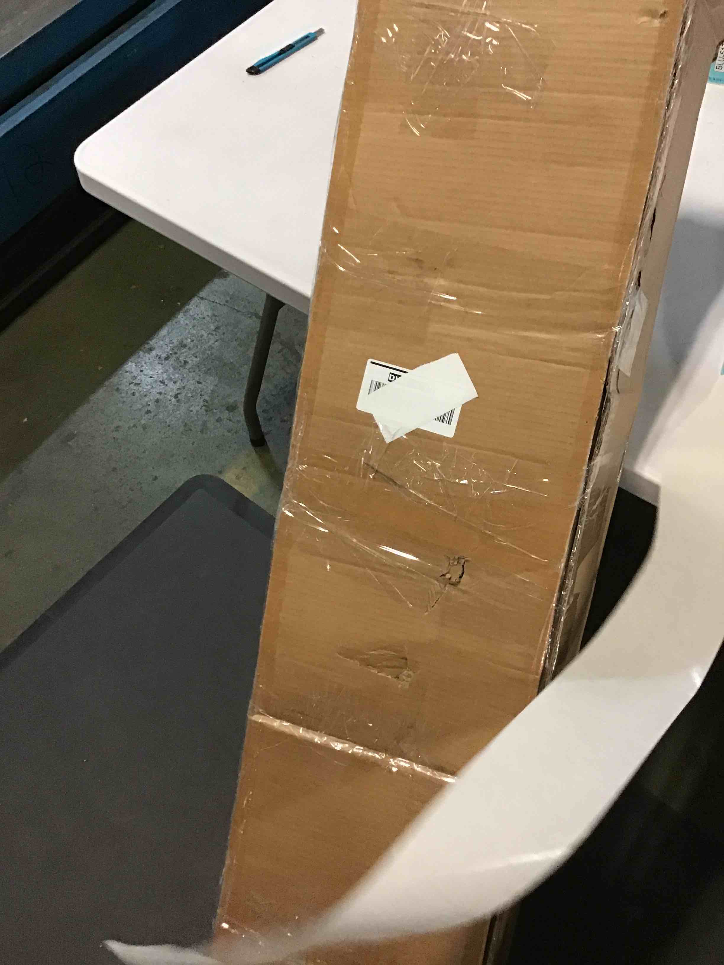 https://s3.amazonaws.com/lotting-images-prod/bidfta/BLU3778844_1691065431864.jpeg