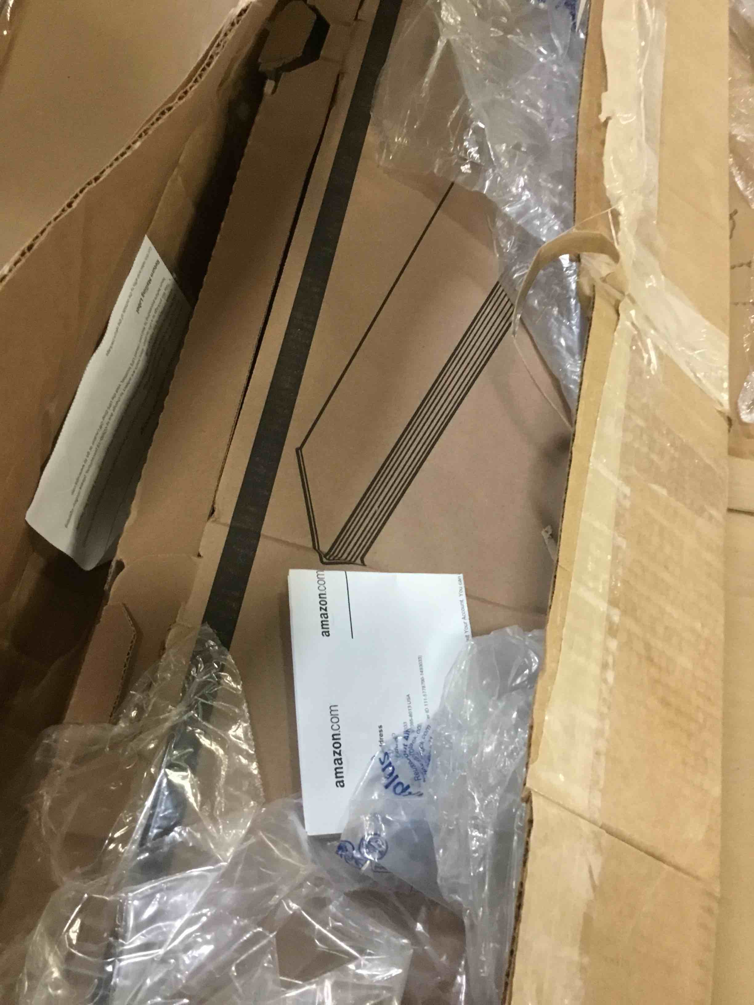 https://s3.amazonaws.com/lotting-images-prod/bidfta/BLU3806588_1668000841583.jpeg