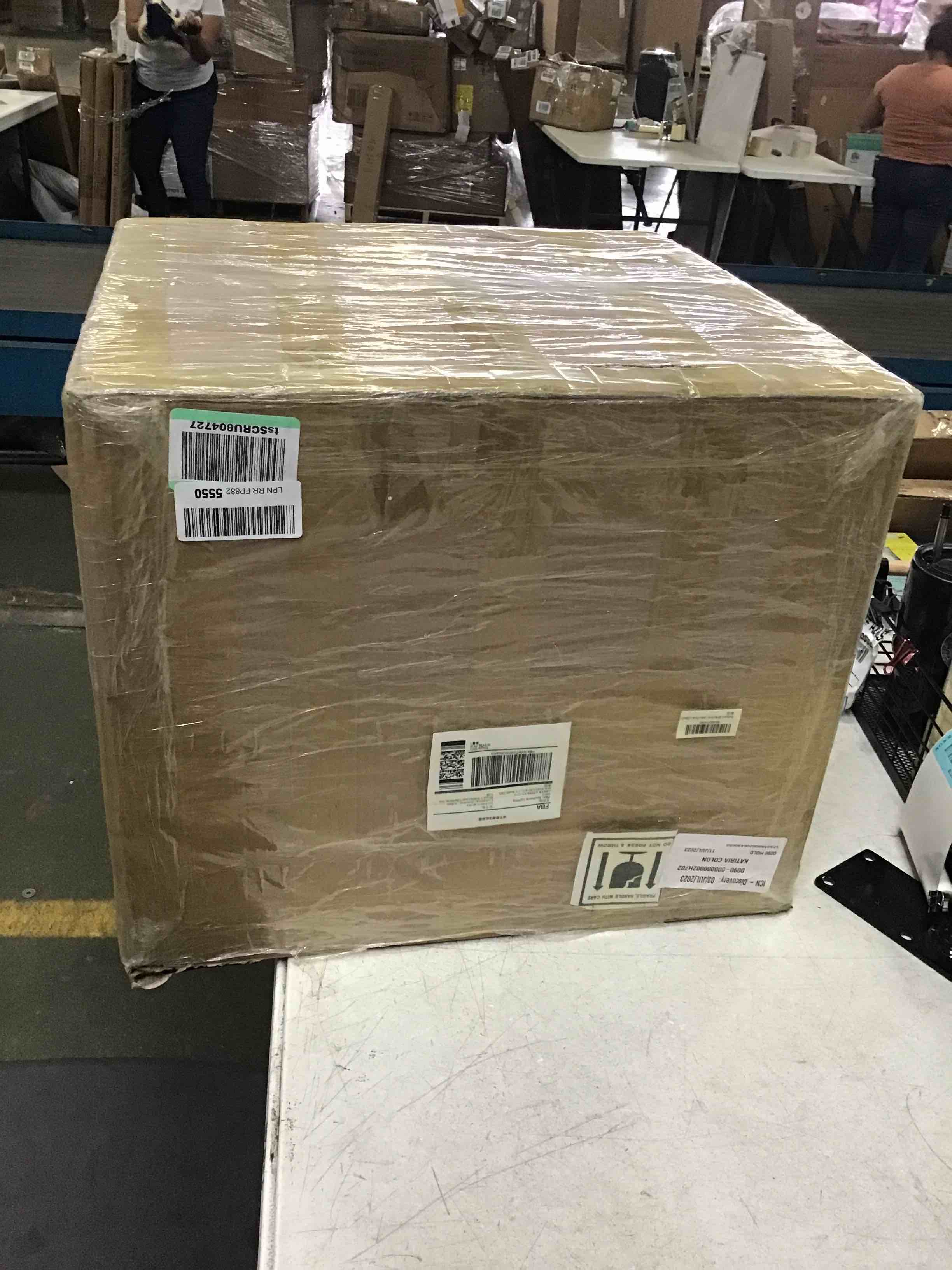 https://s3.amazonaws.com/lotting-images-prod/bidfta/BLU3877117_1692034154500.jpeg