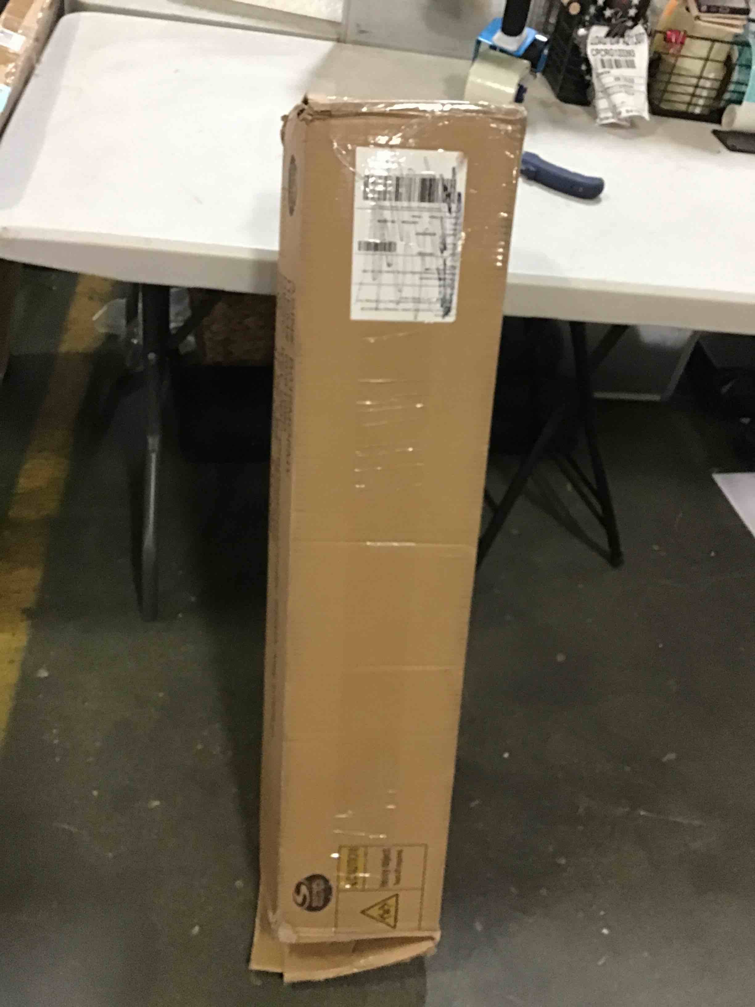https://s3.amazonaws.com/lotting-images-prod/bidfta/BLU3877427_1692187014401.jpeg