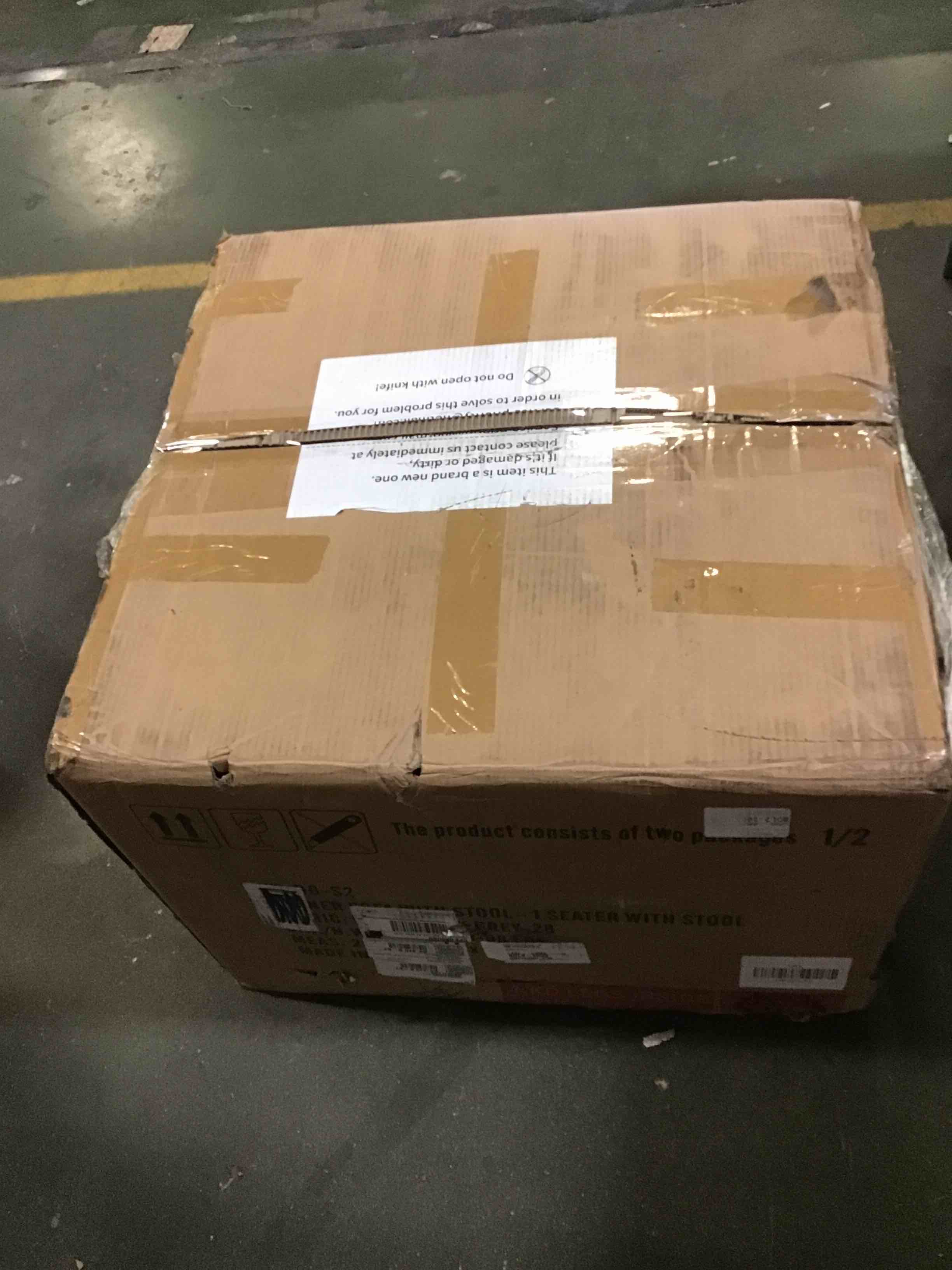 https://s3.amazonaws.com/lotting-images-prod/bidfta/BLU3877460_1692193431677.jpeg