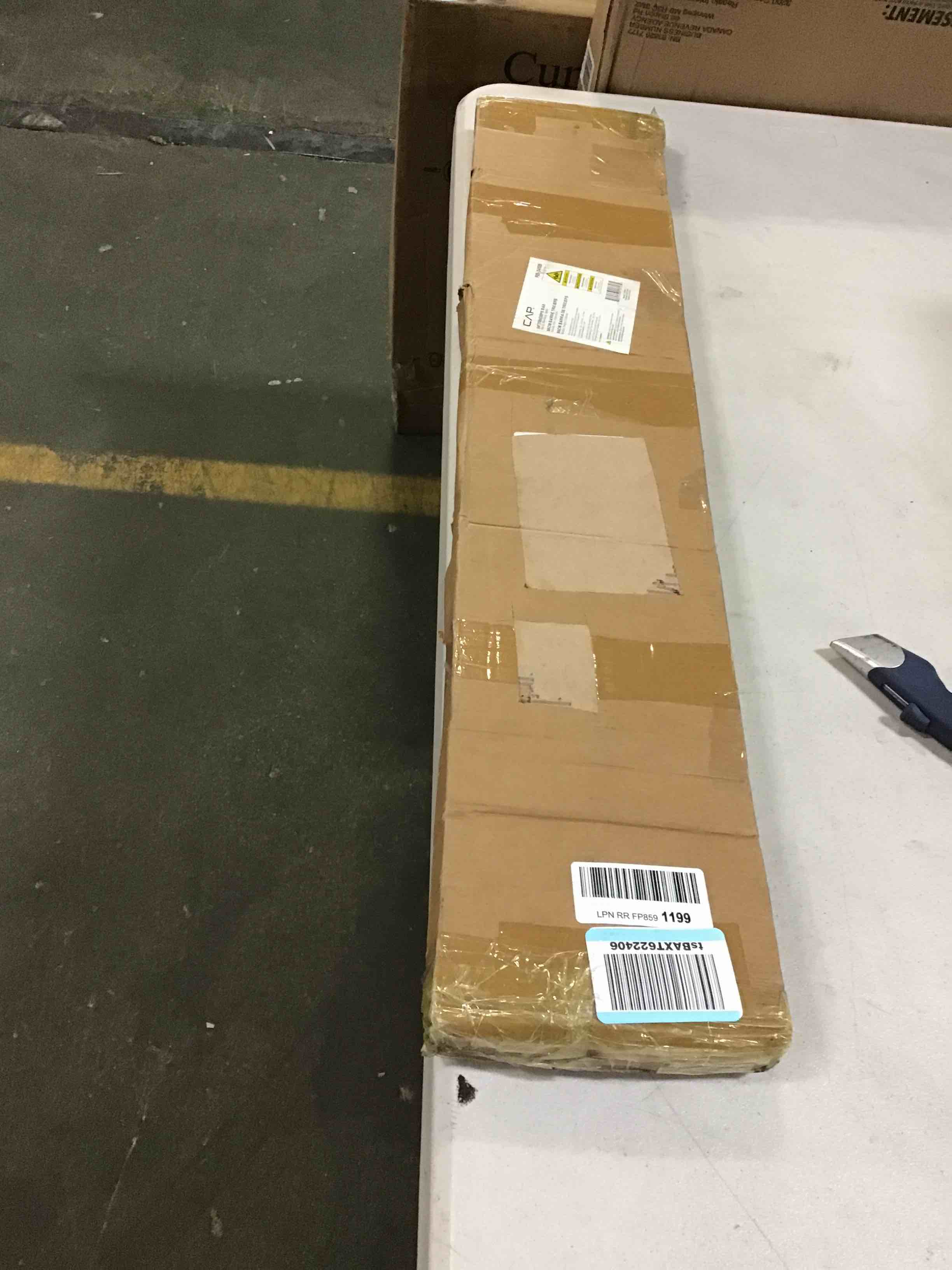 https://s3.amazonaws.com/lotting-images-prod/bidfta/BLU3877566_1692216212133.jpeg