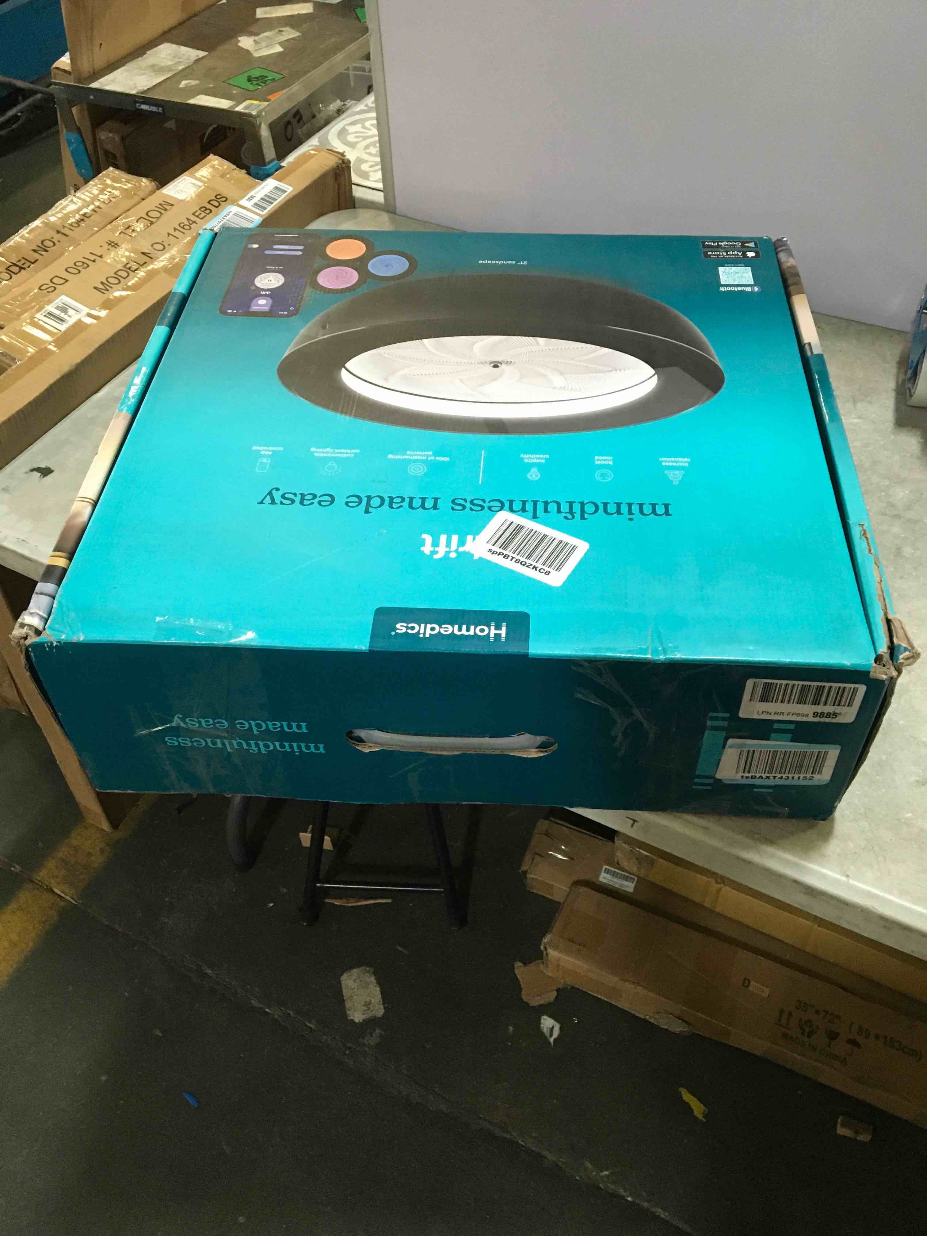 https://s3.amazonaws.com/lotting-images-prod/bidfta/BLU3877911_1692708632681.jpeg