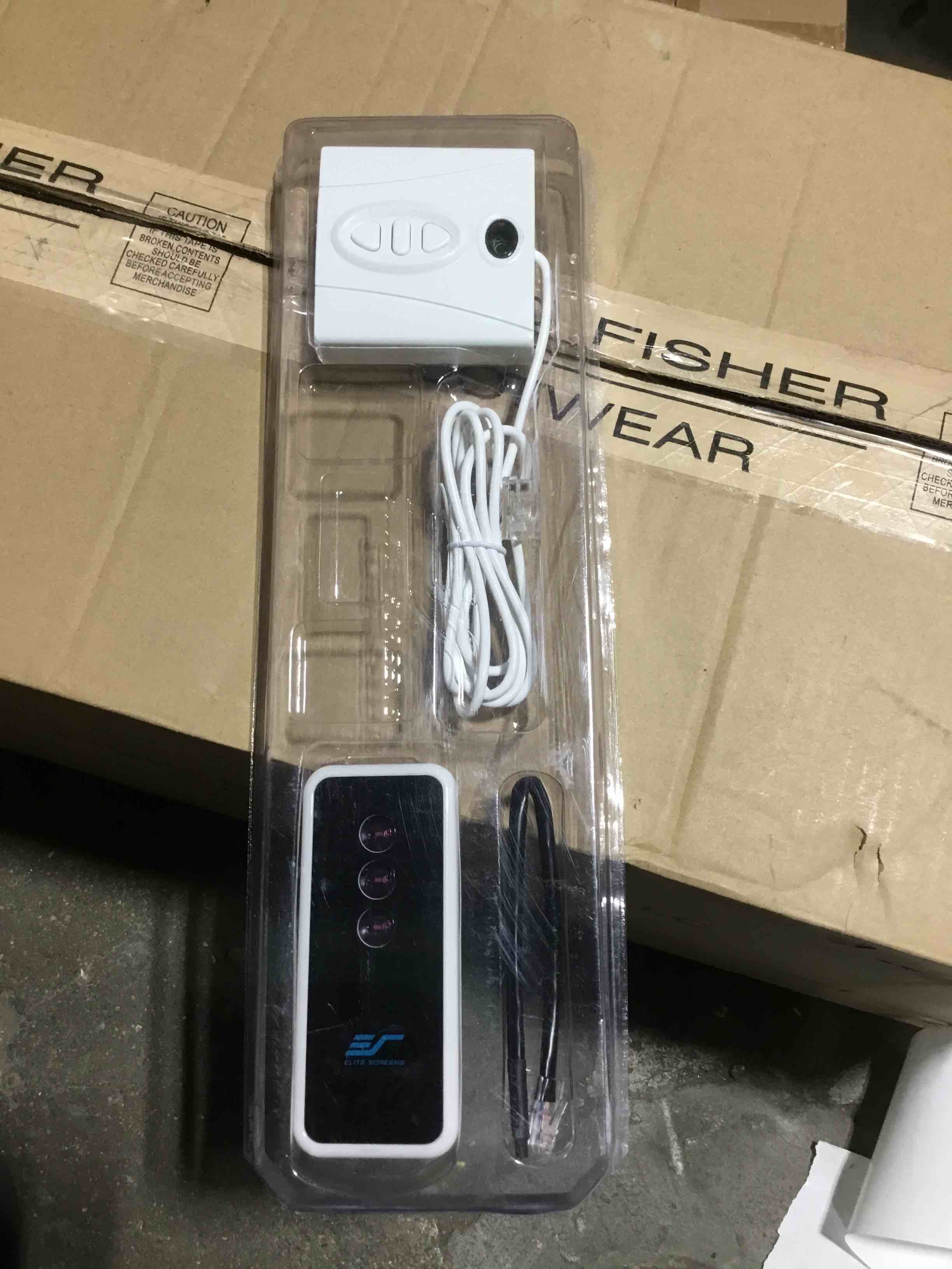 https://s3.amazonaws.com/lotting-images-prod/bidfta/BLU3963476_1682110216729.jpeg