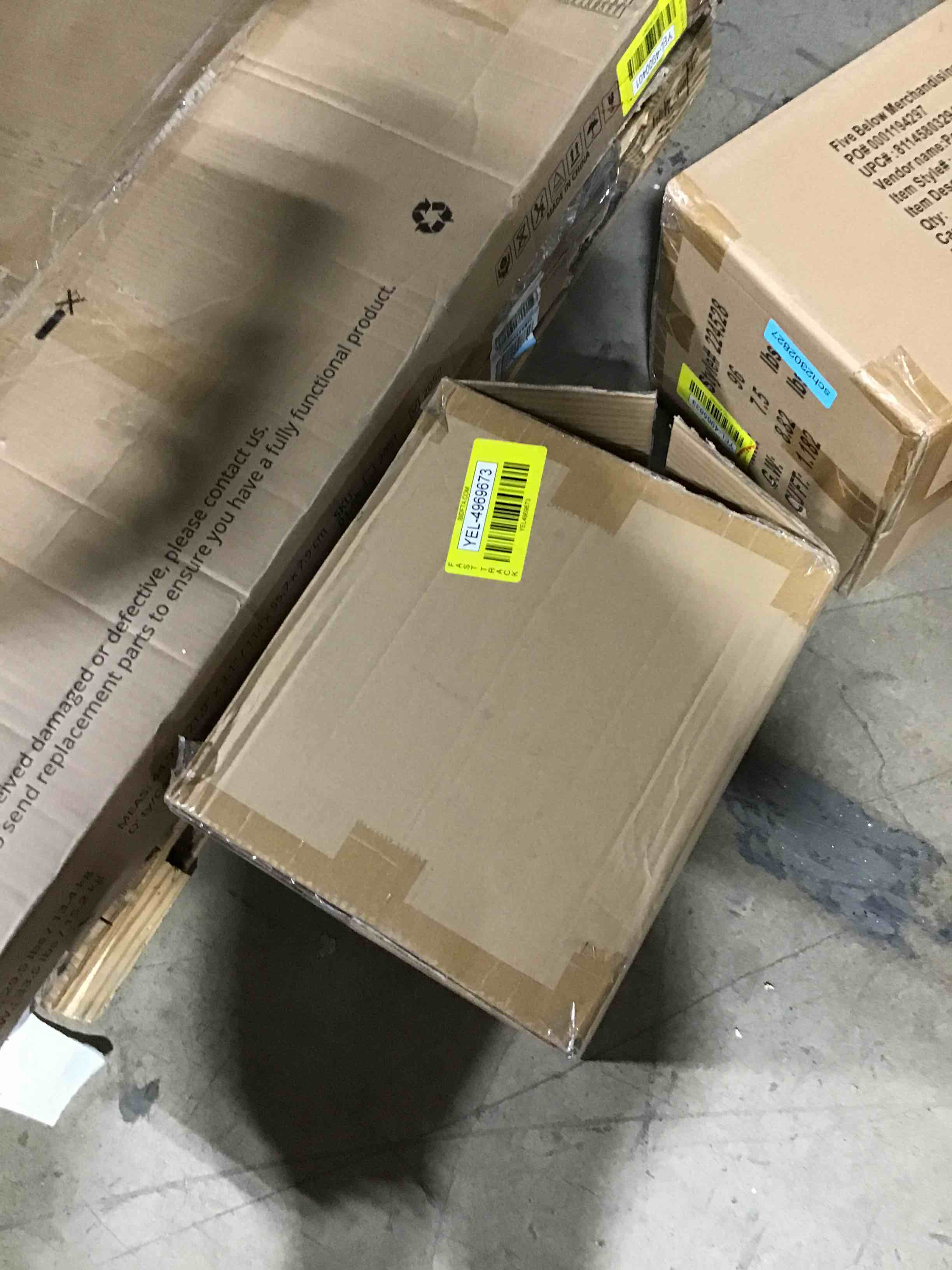 https://s3.amazonaws.com/lotting-images-prod/bidfta/BLU3964726_1686770306068.jpeg