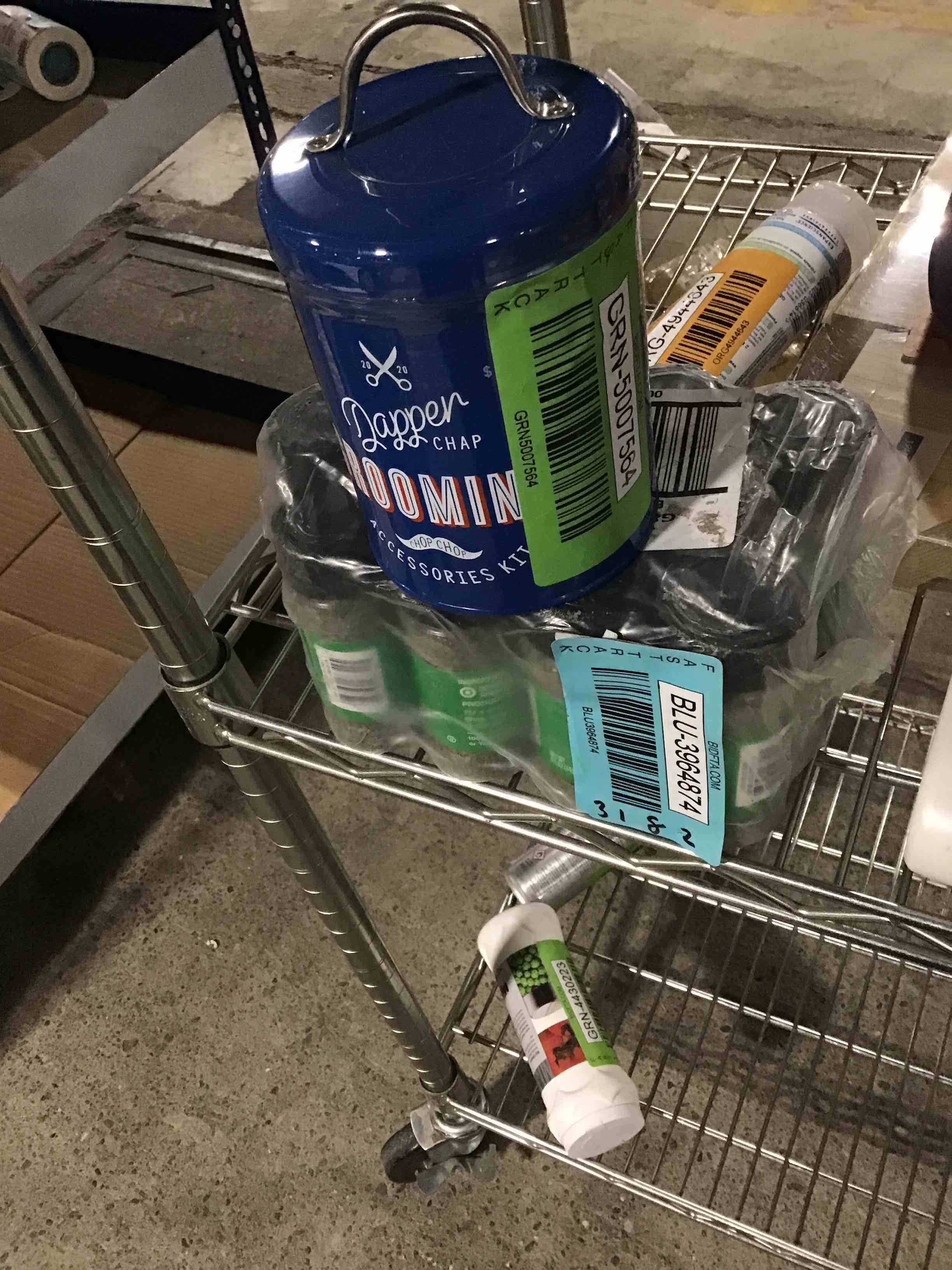https://s3.amazonaws.com/lotting-images-prod/bidfta/BLU3964876_1686840610609.jpeg