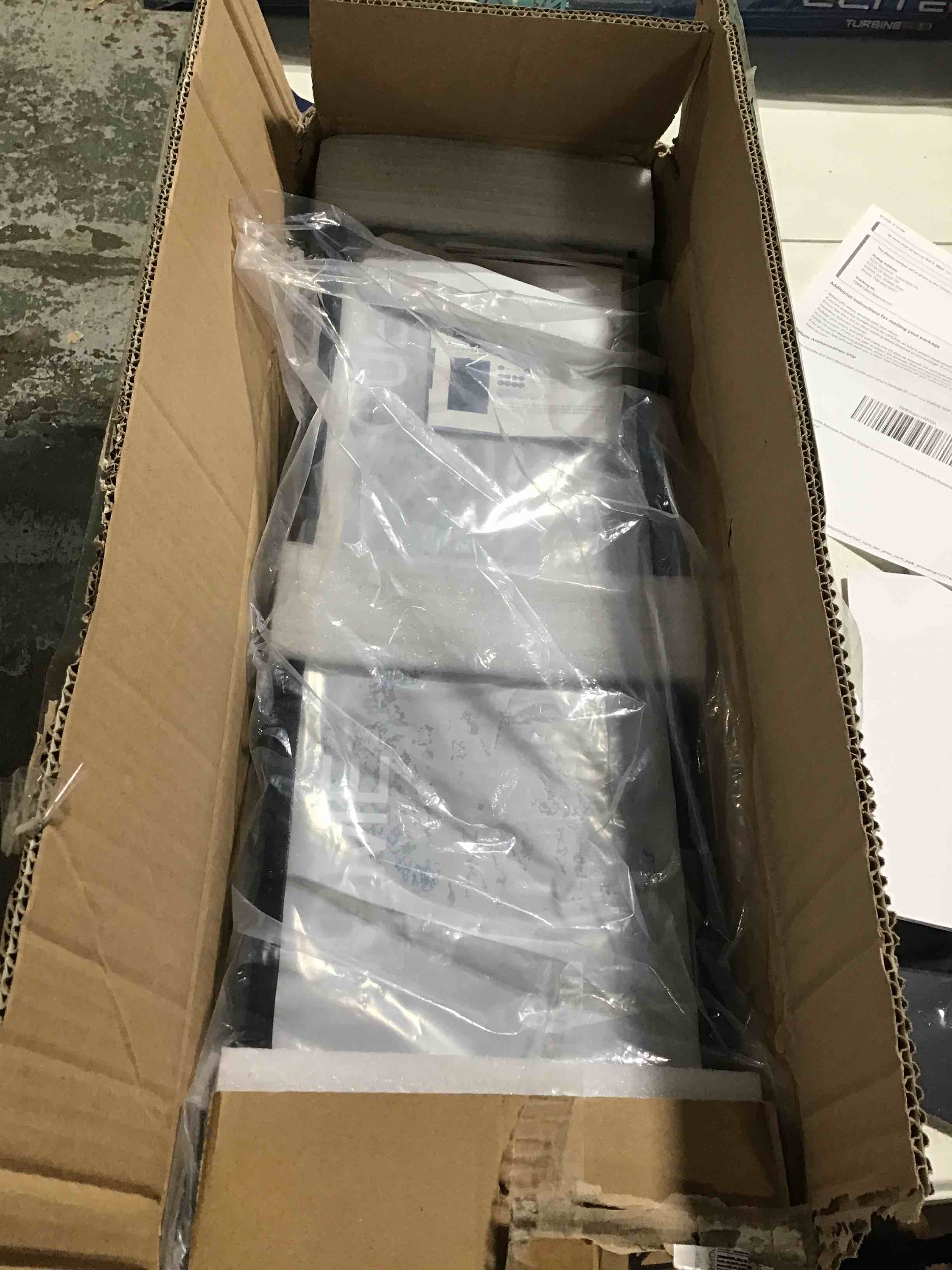 https://s3.amazonaws.com/lotting-images-prod/bidfta/BLU3965830_1684517865059.jpeg