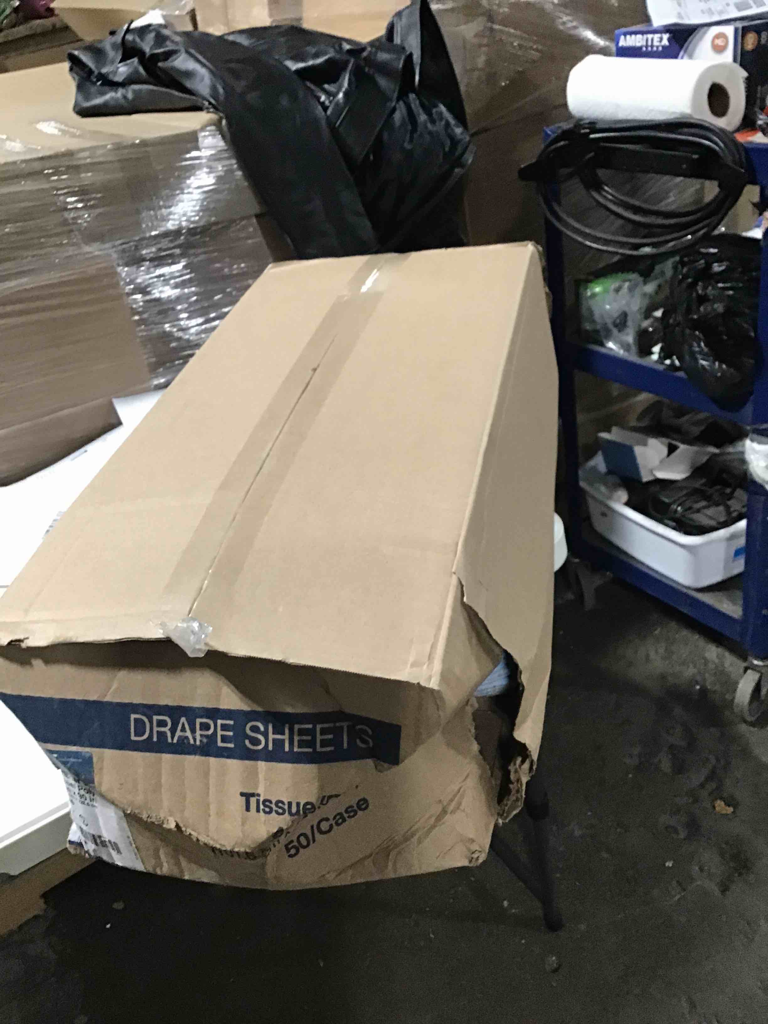 https://s3.amazonaws.com/lotting-images-prod/bidfta/BLU3965831_1684517939739.jpeg