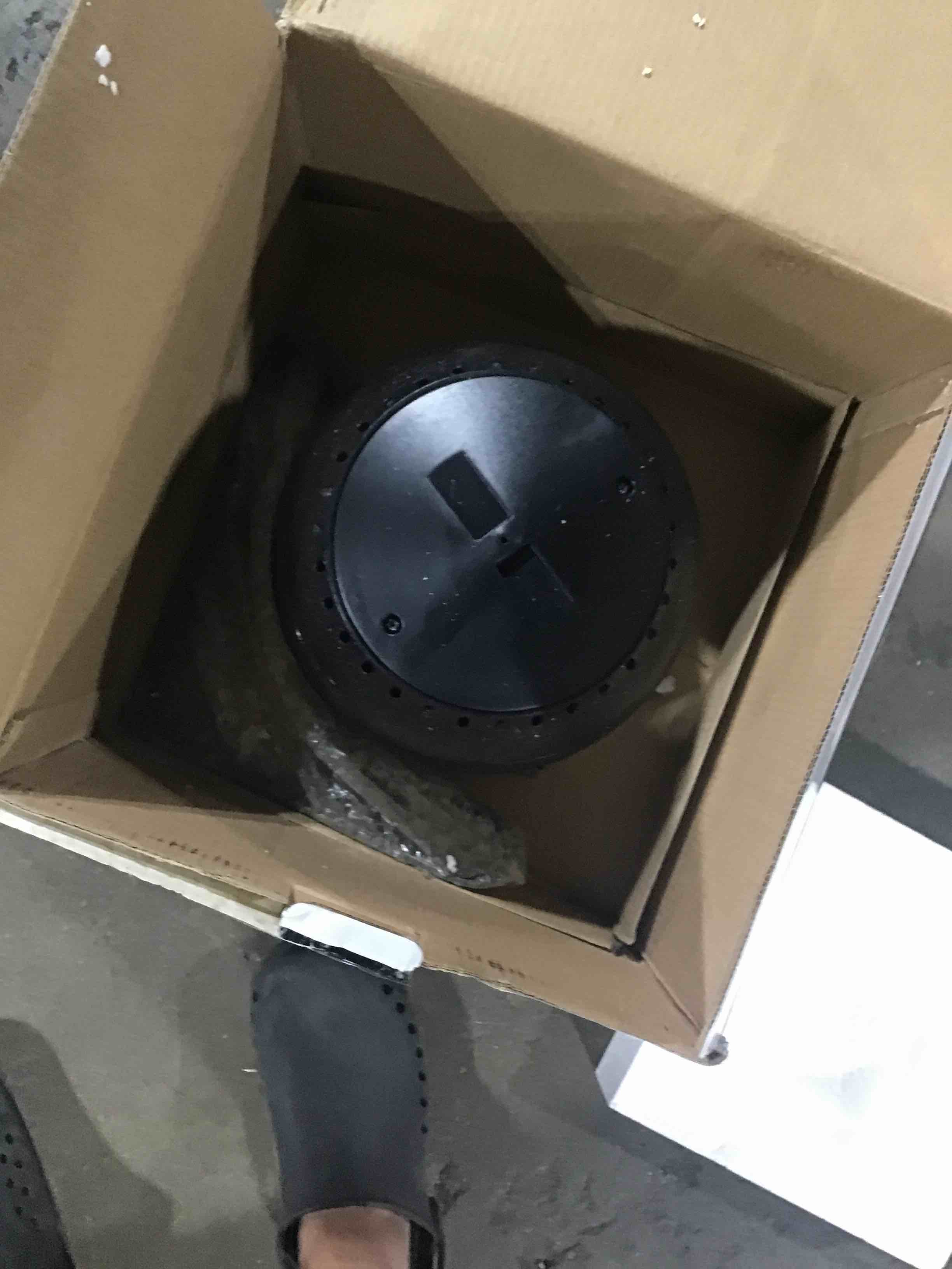 https://s3.amazonaws.com/lotting-images-prod/bidfta/BLU3965840_1684526115249.jpeg