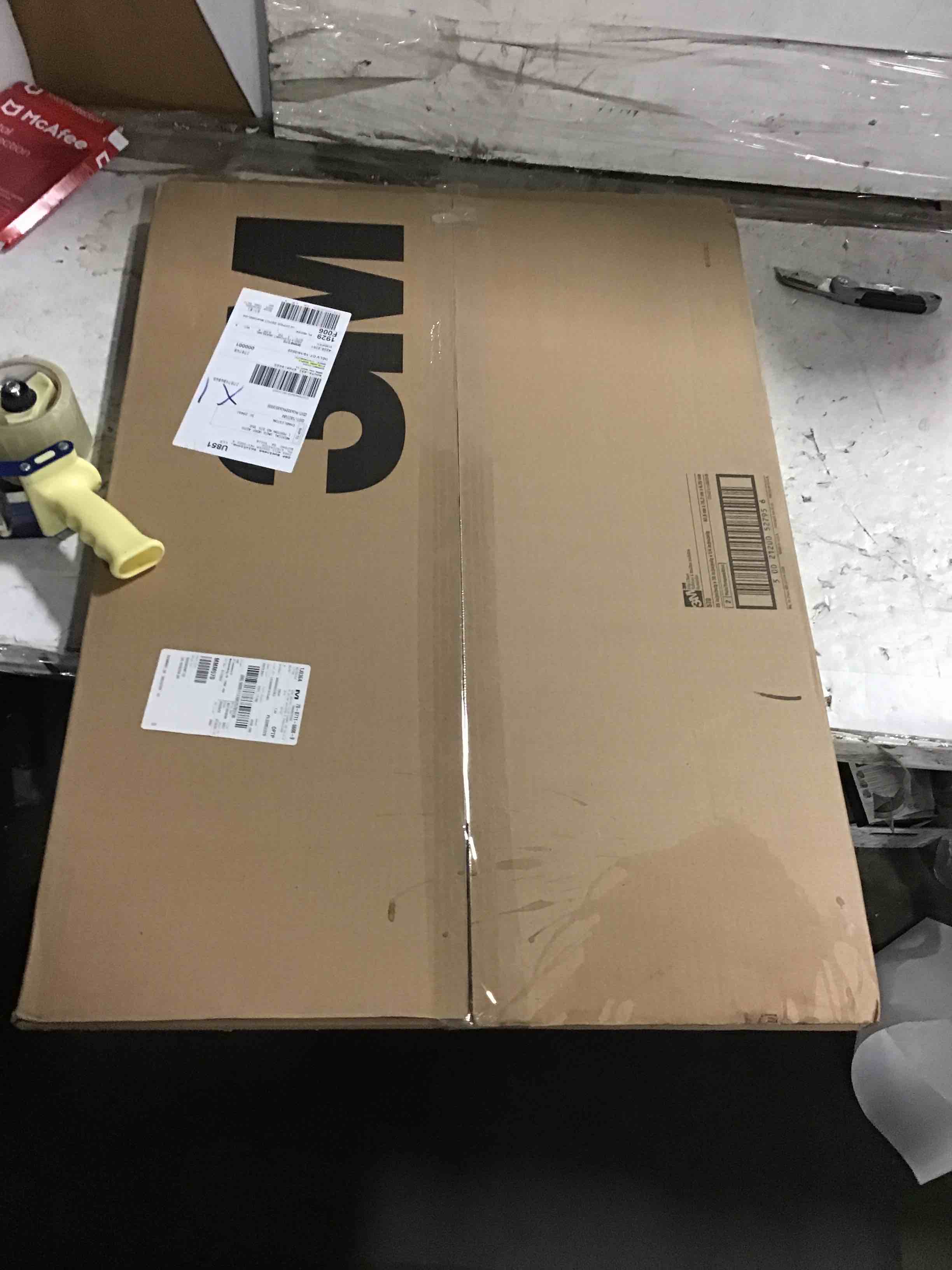https://s3.amazonaws.com/lotting-images-prod/bidfta/BLU4067368_1670522081800.jpeg
