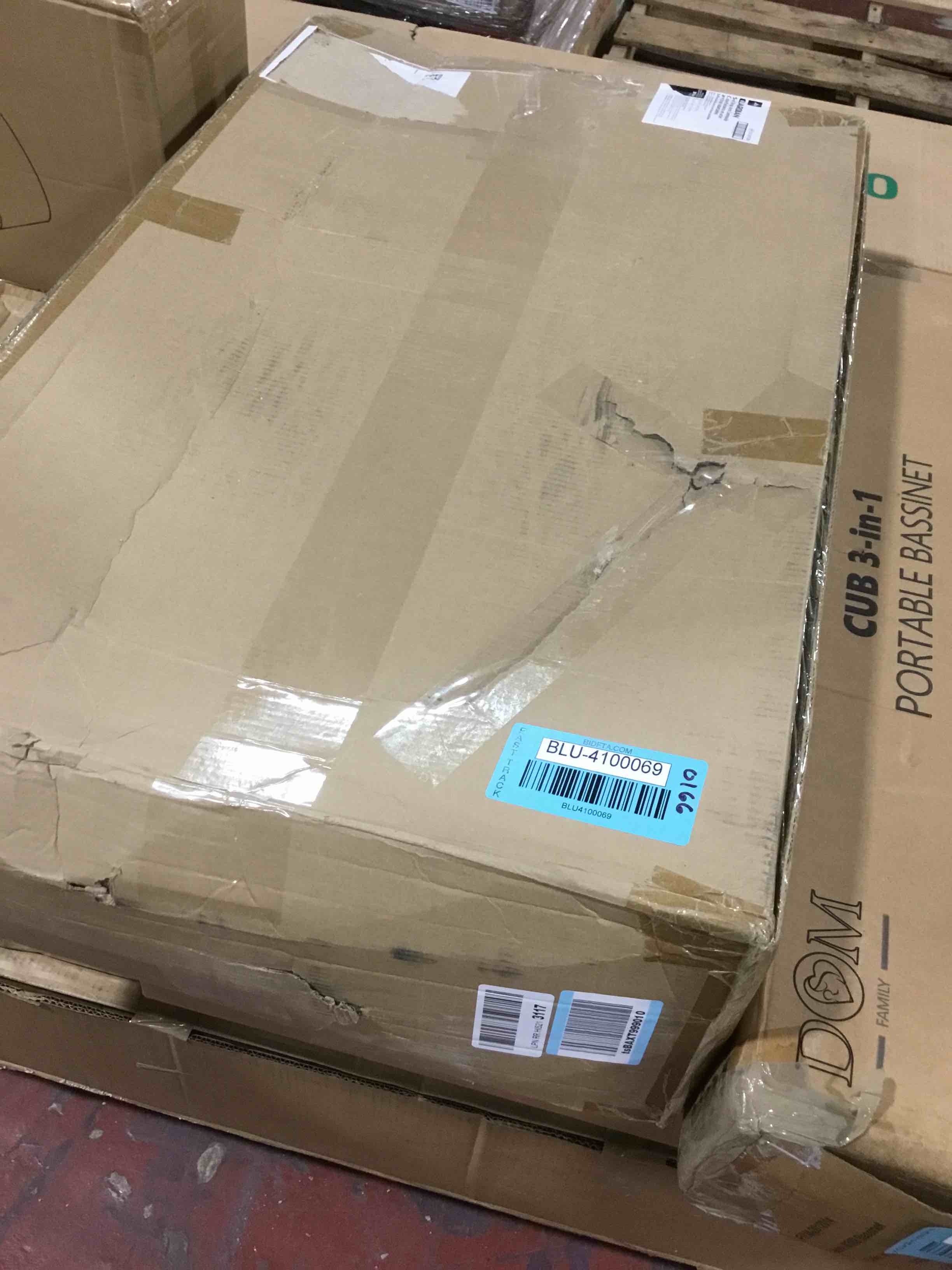 https://s3.amazonaws.com/lotting-images-prod/bidfta/BLU4100069_1705007444428.jpeg